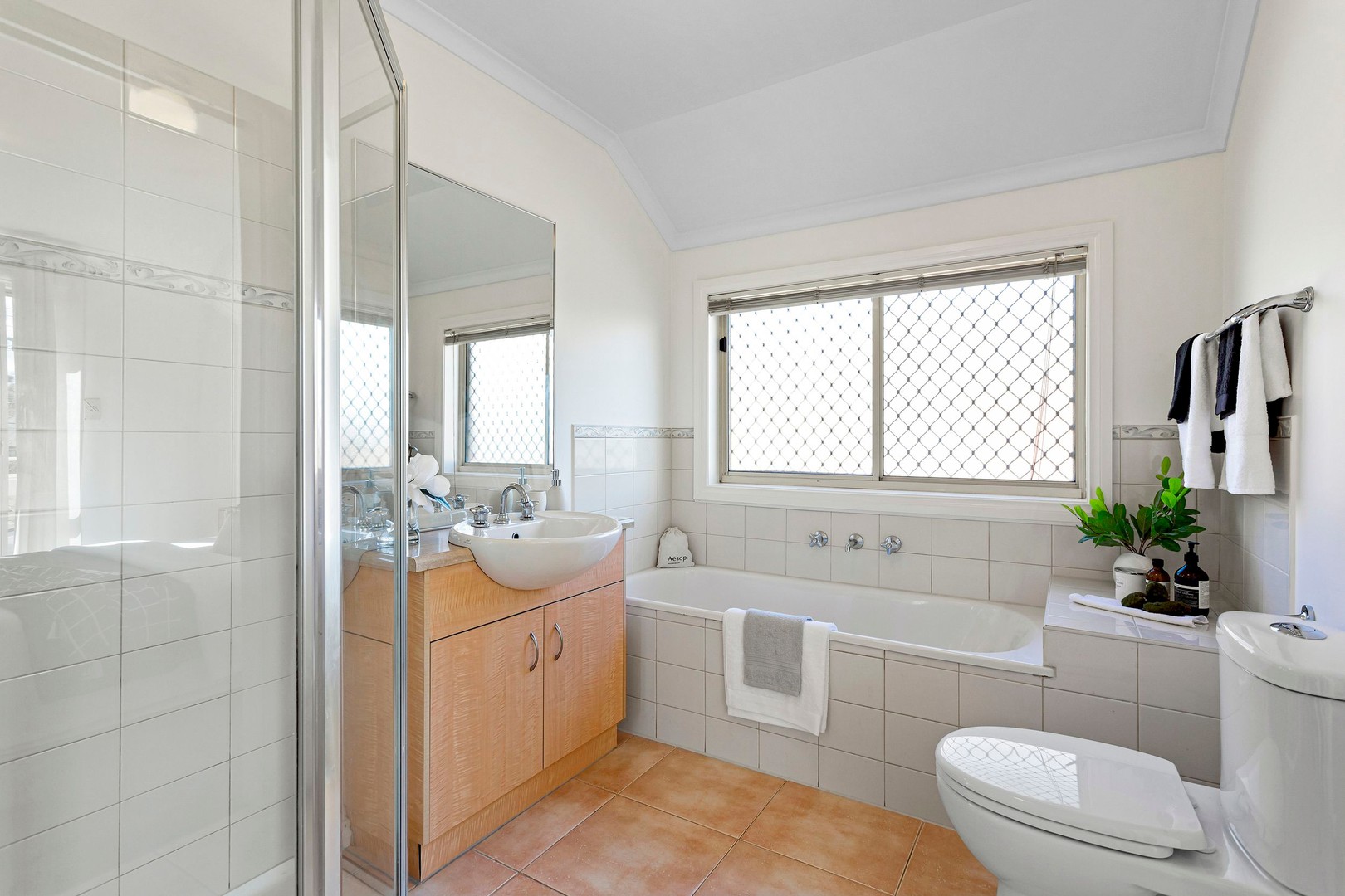 1/10 Omar Street, Maidstone, VIC 3012, Maidstone - Thumbnail 7