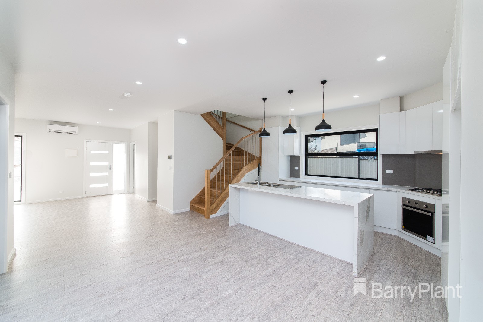 1/10 Pyalong Crescent, Dallas, VIC 3047, Dallas - Thumbnail 3