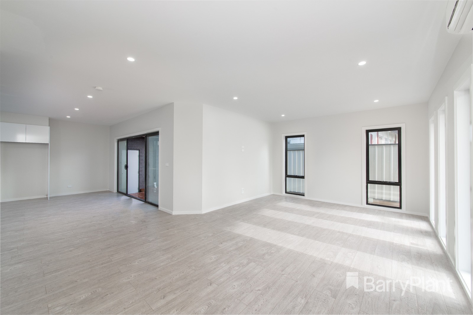 1/10 Pyalong Street, Dallas, VIC 3047, Dallas - Thumbnail 6