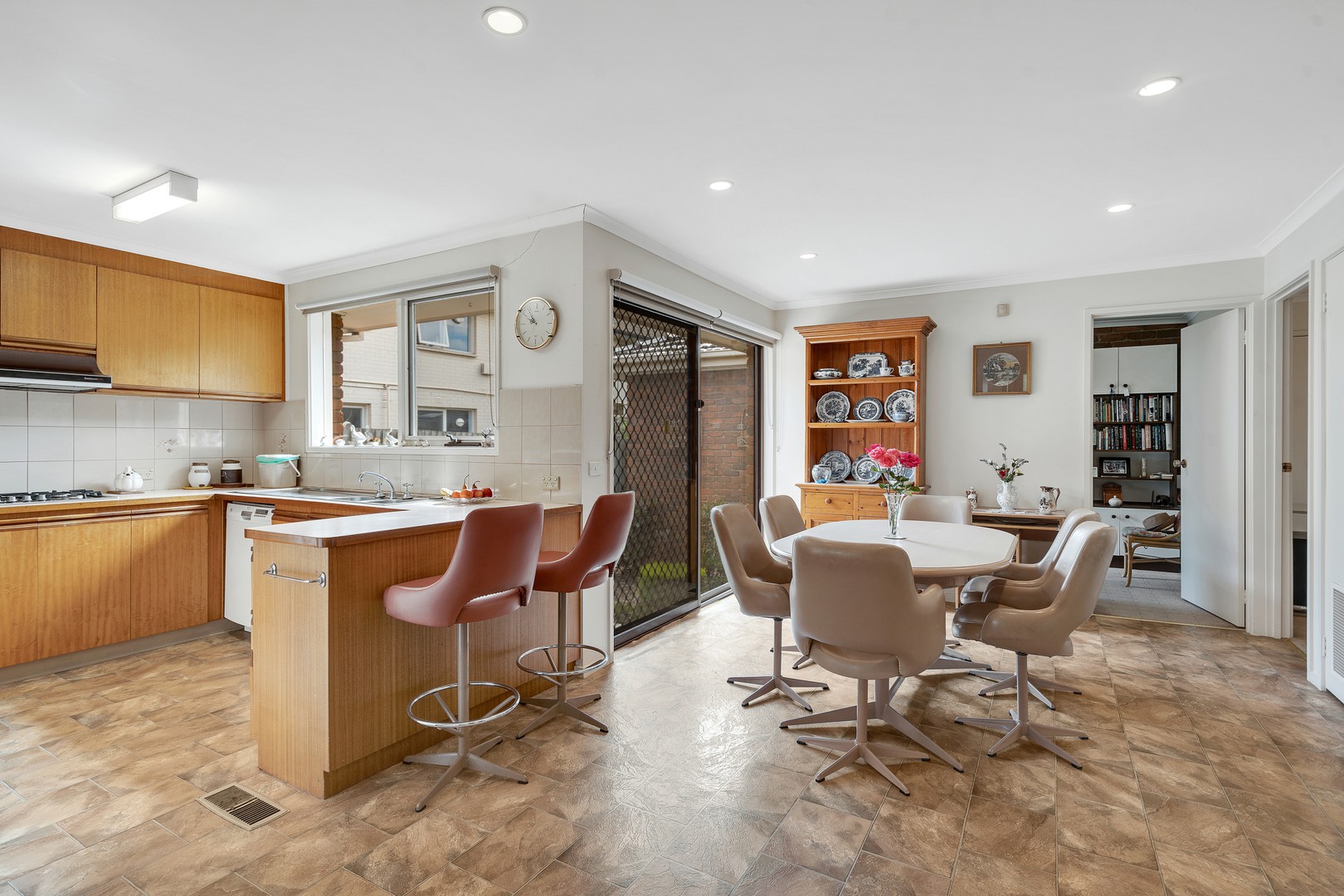 1/10 Schofield Street, Essendon, VIC 3040, Essendon - Thumbnail 4