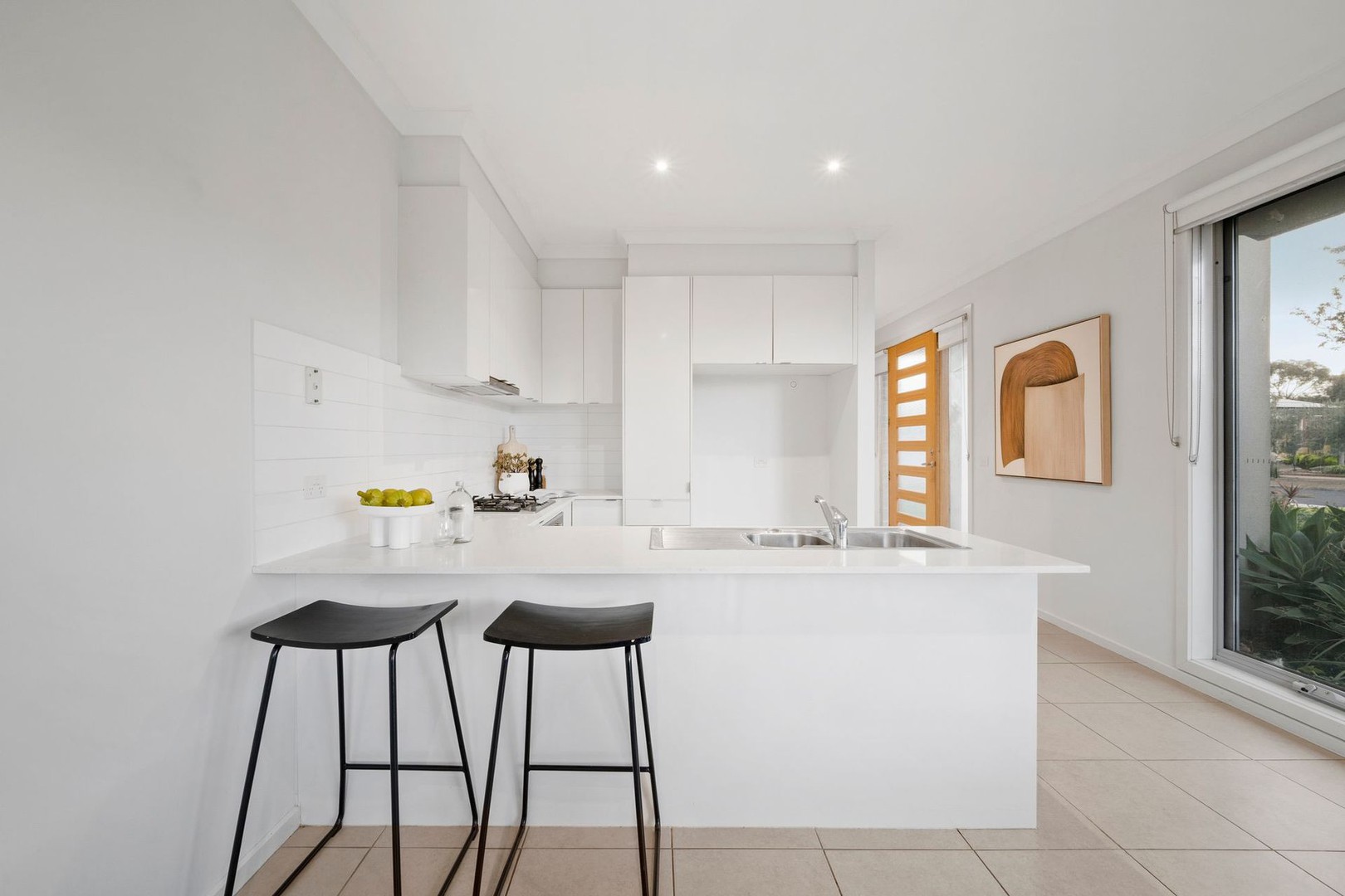 1/10 Tekapo Crescent, Taylors Lakes, VIC 3038, Taylors Lakes - Thumbnail 3