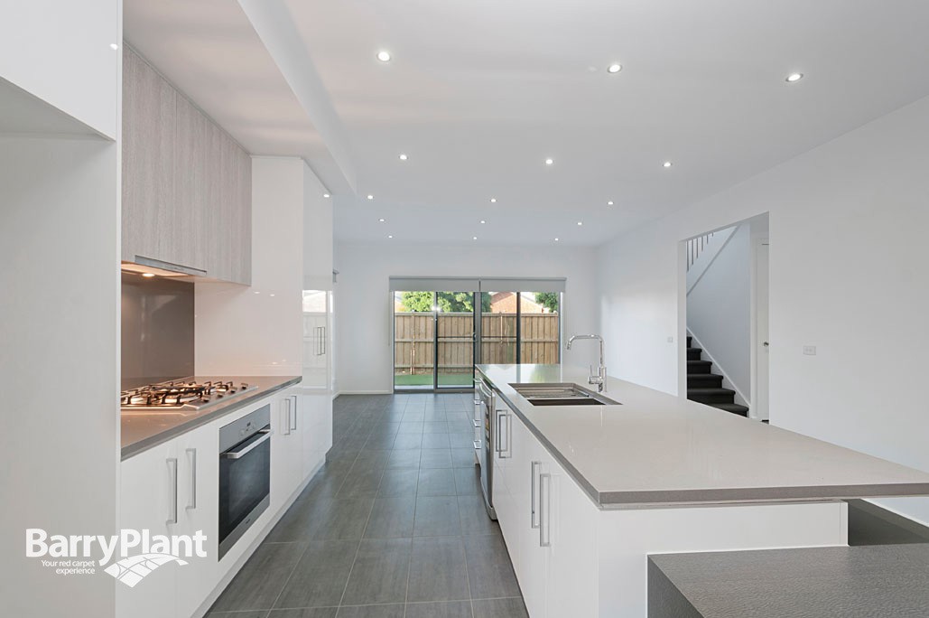 1/10 Violet Way, Point Cook, VIC 3030, Point Cook - Thumbnail 3