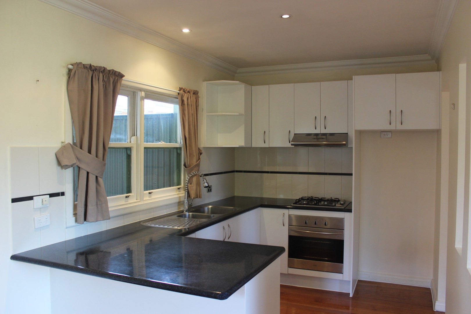 1/10 Western  Road, Boronia, VIC 3155, Boronia - Thumbnail 2