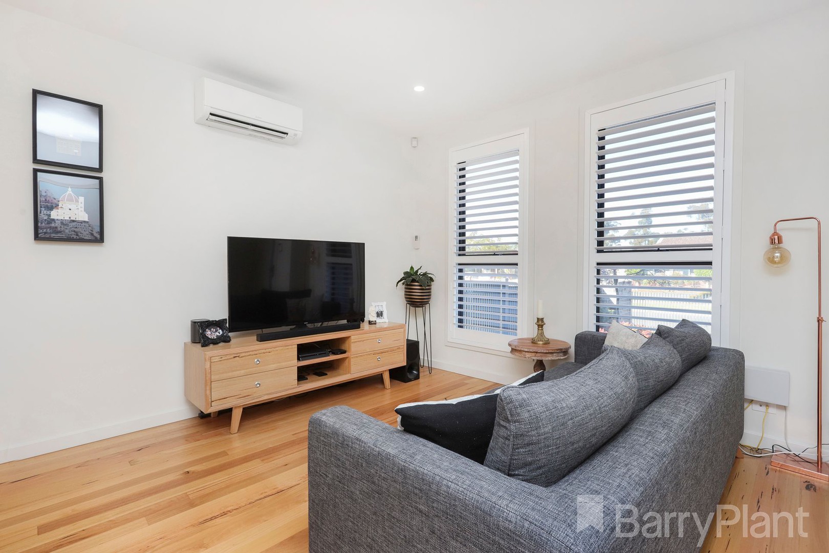 1/10 Woodstock Drive, Gladstone Park, VIC 3043, Gladstone Park - Thumbnail 4