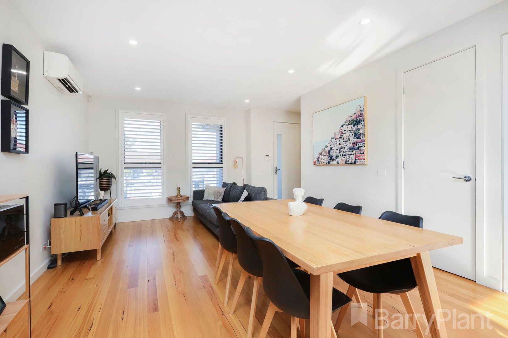 1/10 Woodstock Drive, Gladstone Park, VIC 3043, Gladstone Park - Thumbnail 5