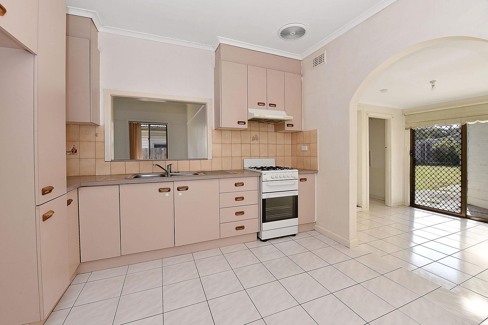 1/100 Haldane Road, Niddrie, VIC 3042, Niddrie - Thumbnail 5