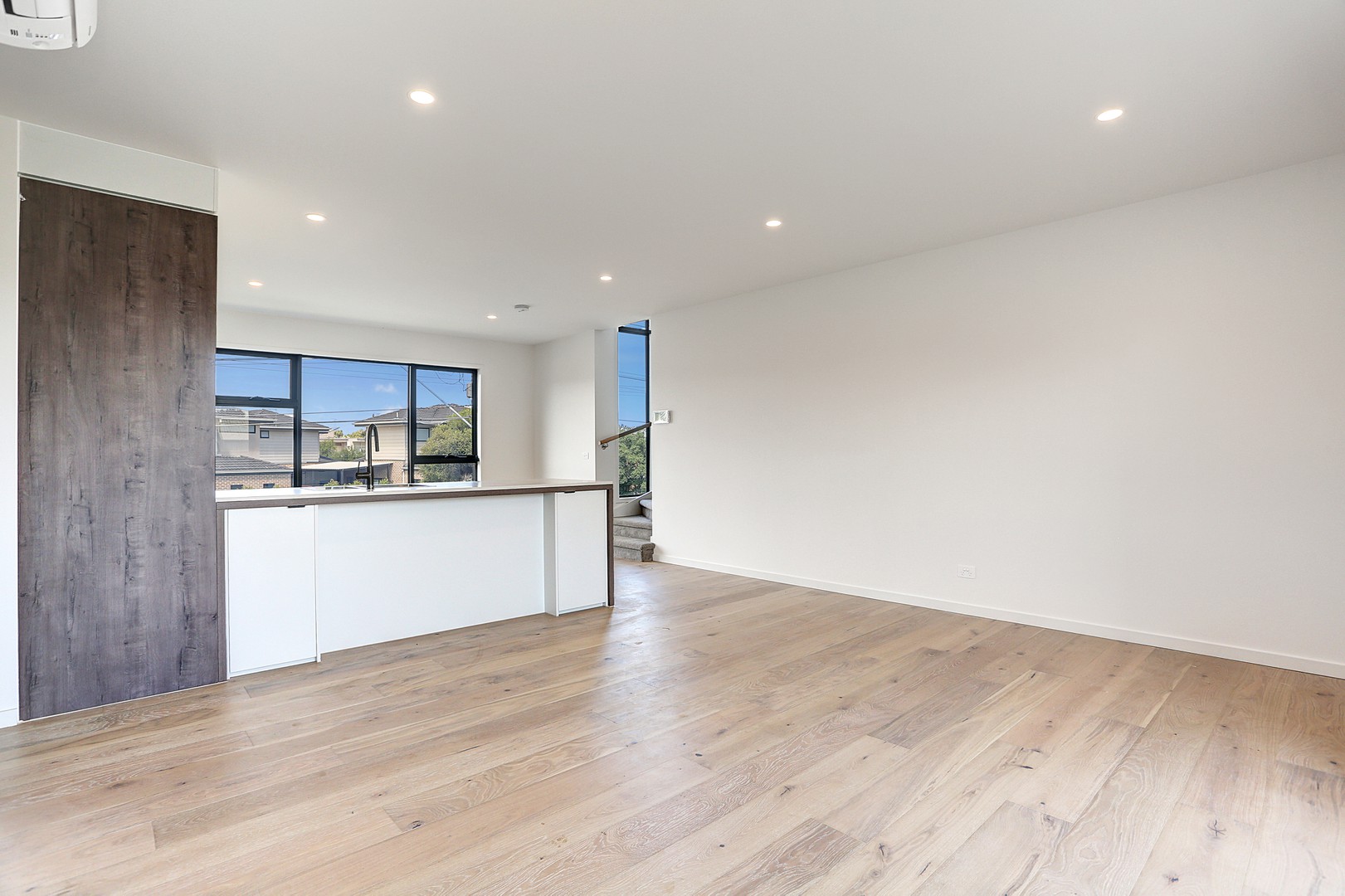 1/101 White Street, Mordialloc, VIC 3195 - Thumbnail 2 - 11/02/2022