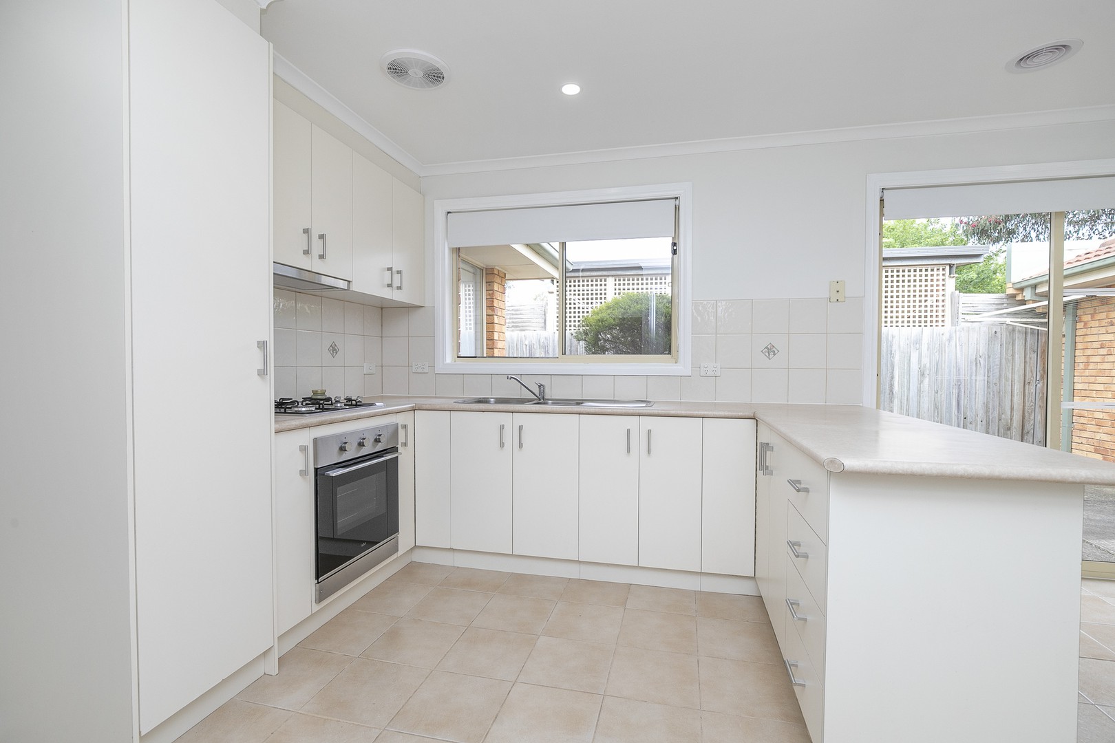 1/102-104 Fox Street, St Albans, VIC 3021, St Albans - Thumbnail 3