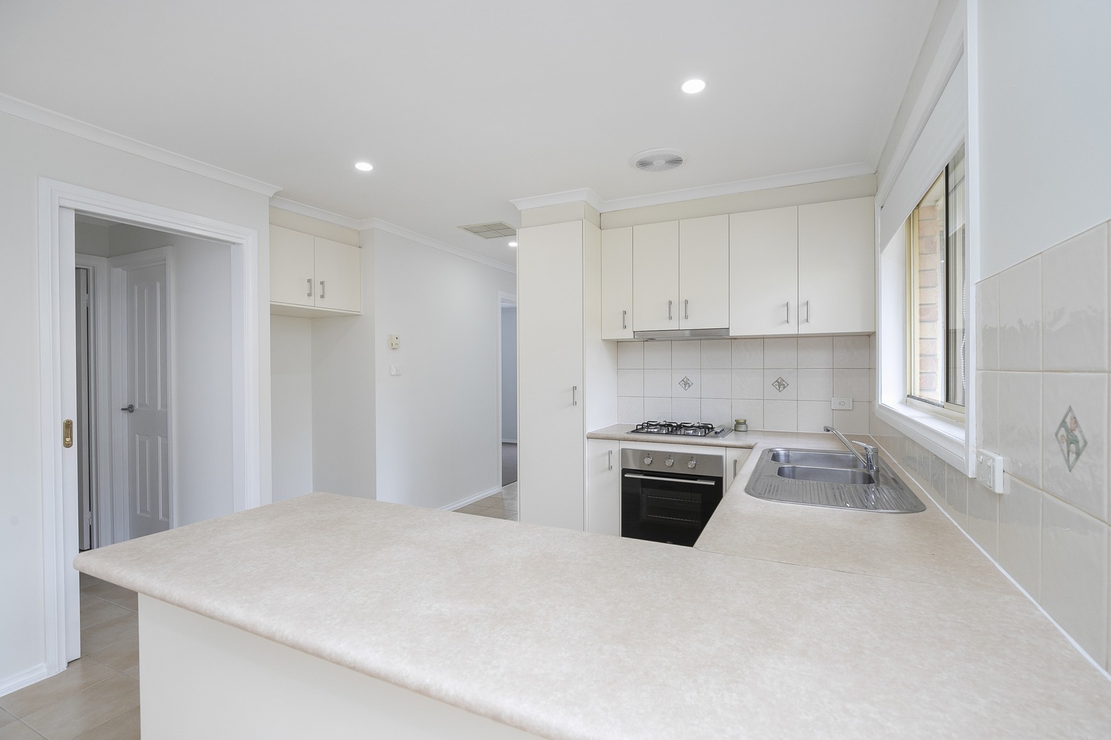1/102-104 Fox Street, St Albans, VIC 3021, St Albans - Thumbnail 4