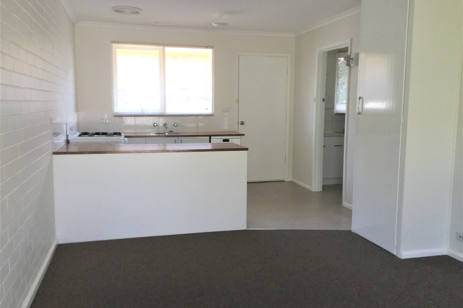 1/1021 Grevillea Road, Wendouree, VIC 3355, Wendouree - Thumbnail 2