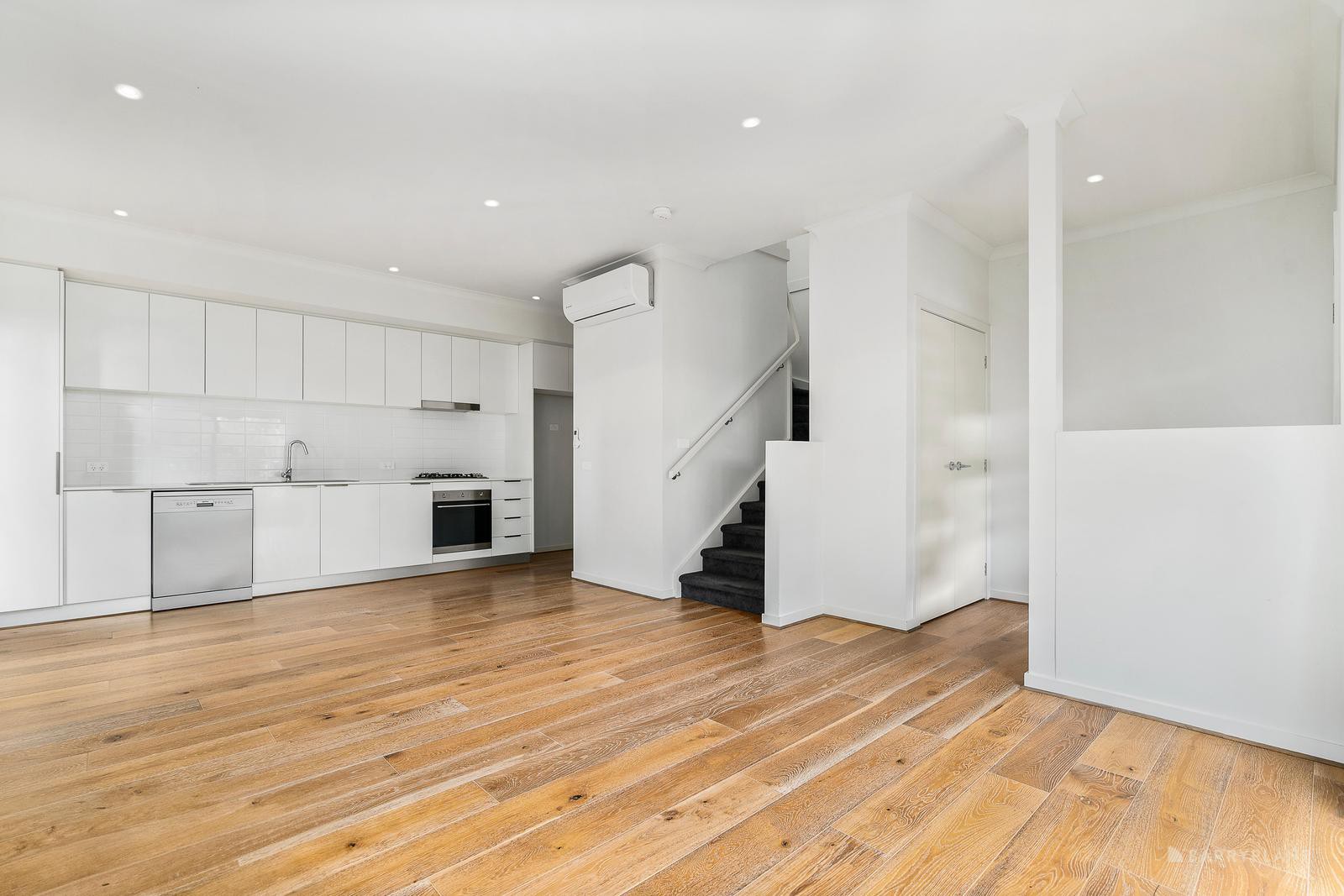 1/106 Wood Street, Templestowe, VIC 3106, Templestowe - Thumbnail 4