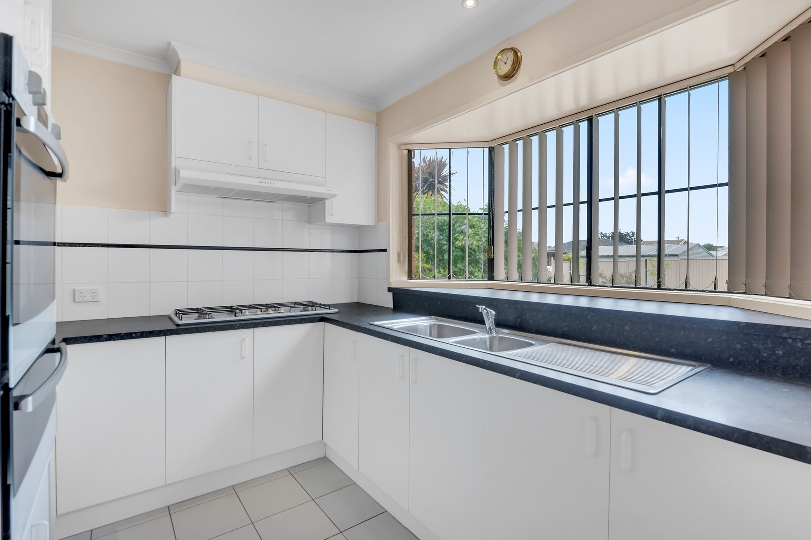 1/11 Benston Street, Craigieburn, VIC 3064, Craigieburn - Thumbnail 4