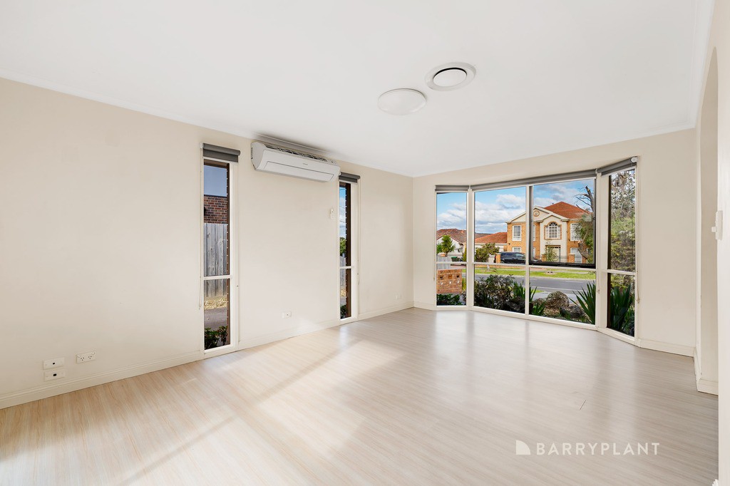 1/11 Beverley Street, Doncaster East, VIC 3109 - Thumbnail 1 - 28/06/2024