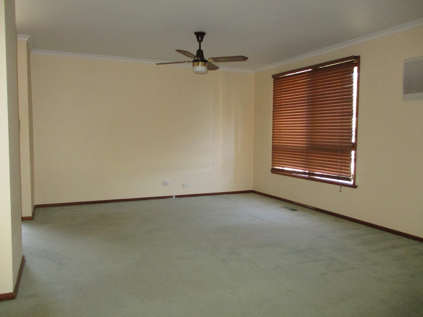 1/11 Butlers Road, Ferntree Gully, VIC 3156, Ferntree Gully - Thumbnail 2