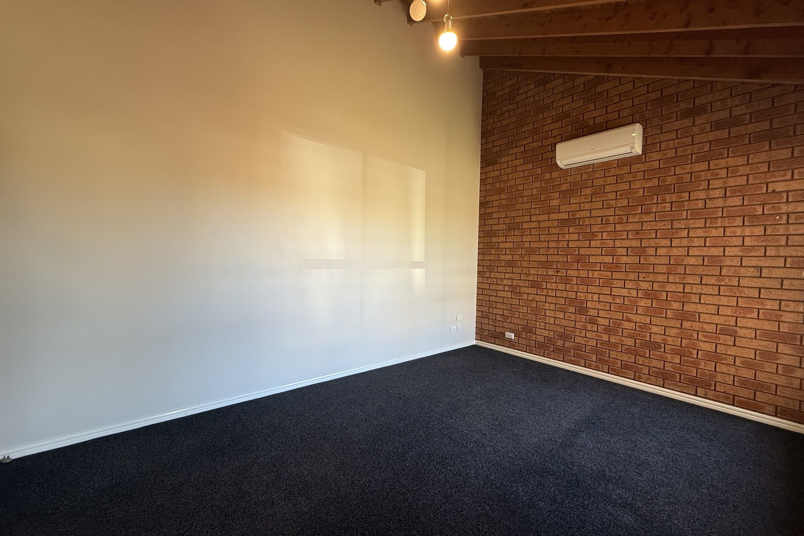 1/11 Darebin Avenue, Keilor Downs, VIC 3038, Keilor Downs - Thumbnail 2