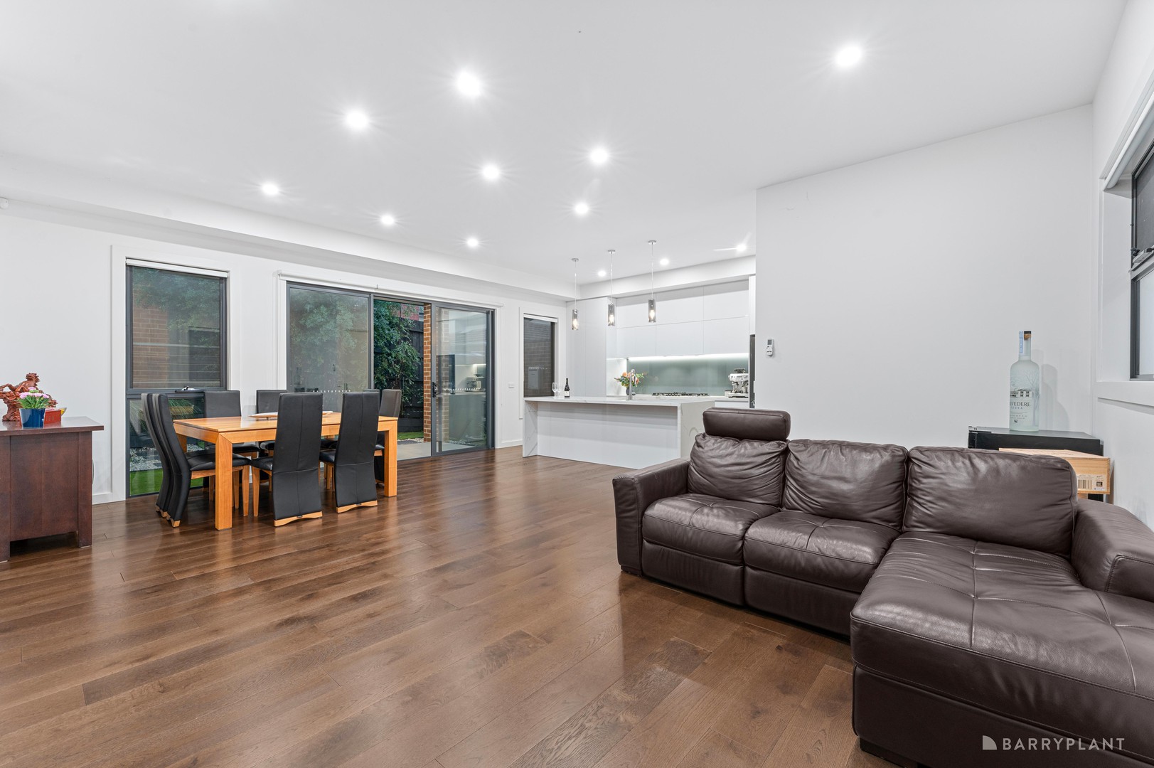 1/11 Dianne Street, Doncaster East, VIC 3109 - Thumbnail 2 - 07/11/2025