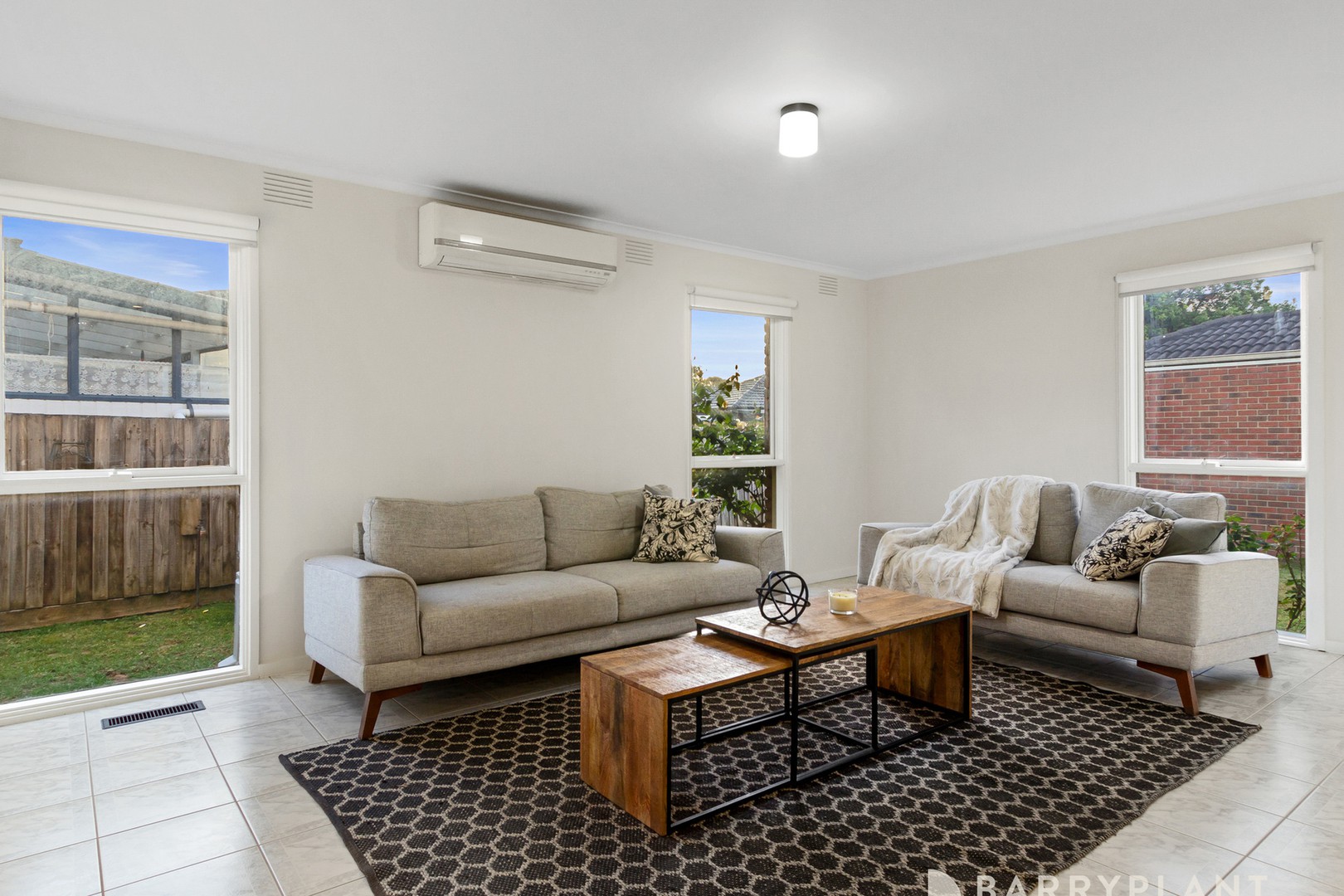 1/11 Dumfries Way, Wantirna, VIC 3152, Wantirna - Thumbnail 2