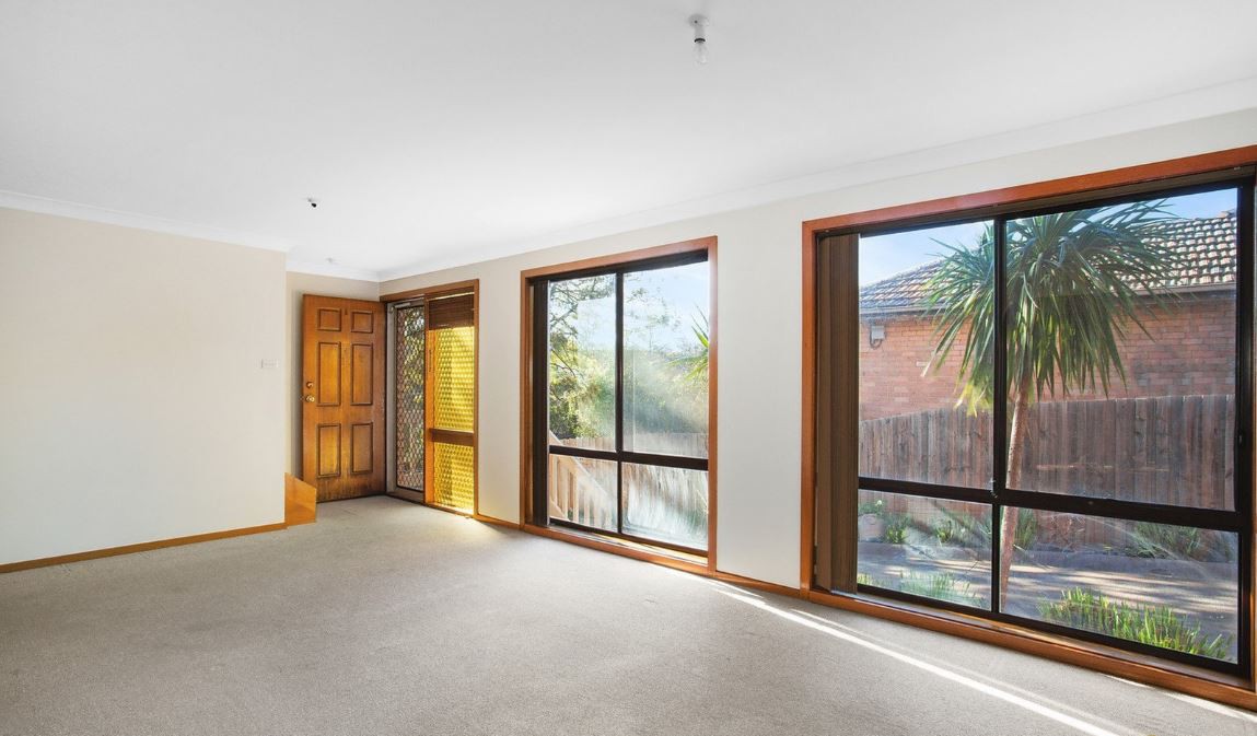 1/11 Grimshaw Street, Greensborough, VIC 3088, Greensborough - Thumbnail 2