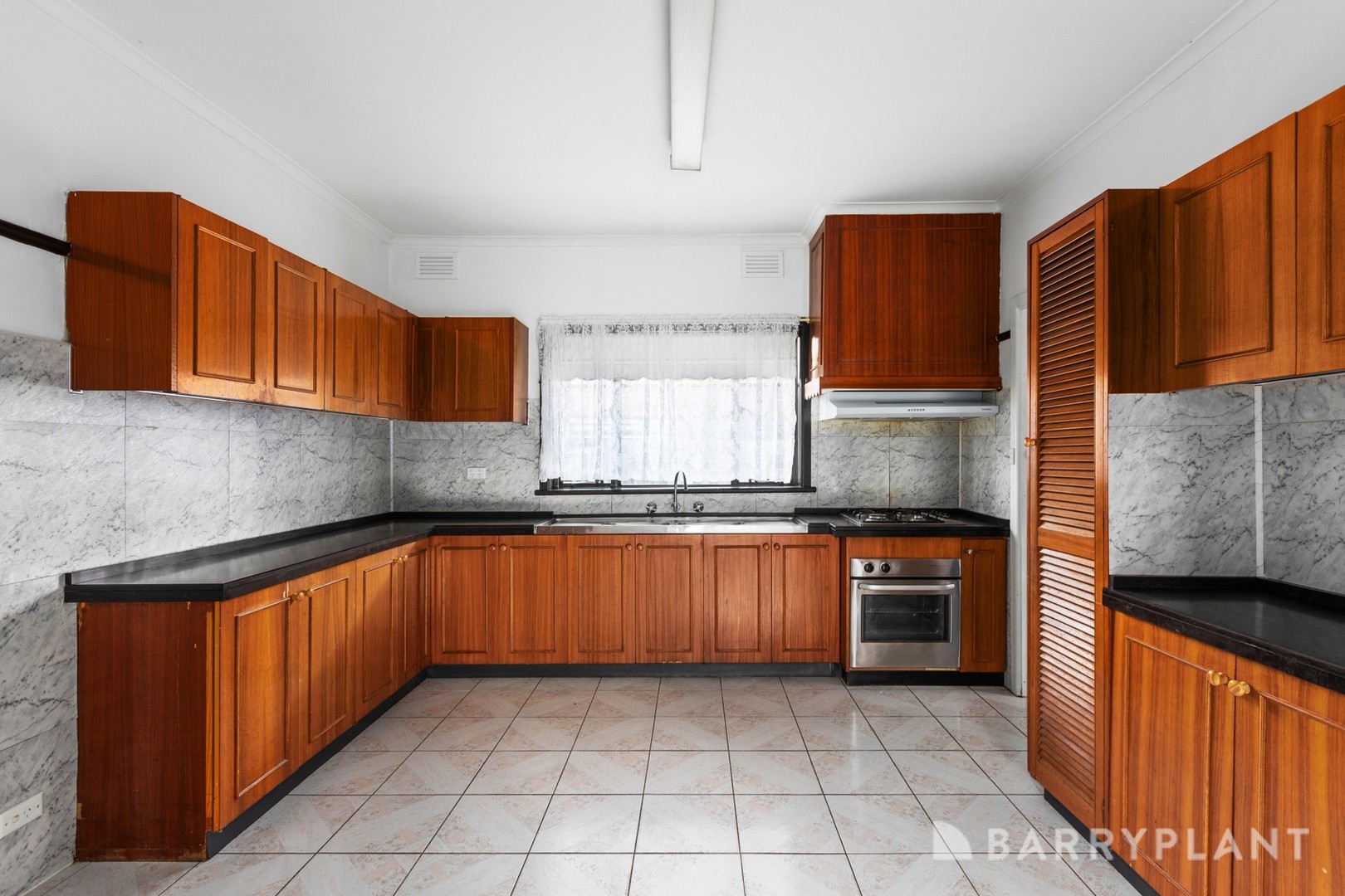 1/11 Lyons Street, Glenroy, VIC 3046, Glenroy - Thumbnail 2
