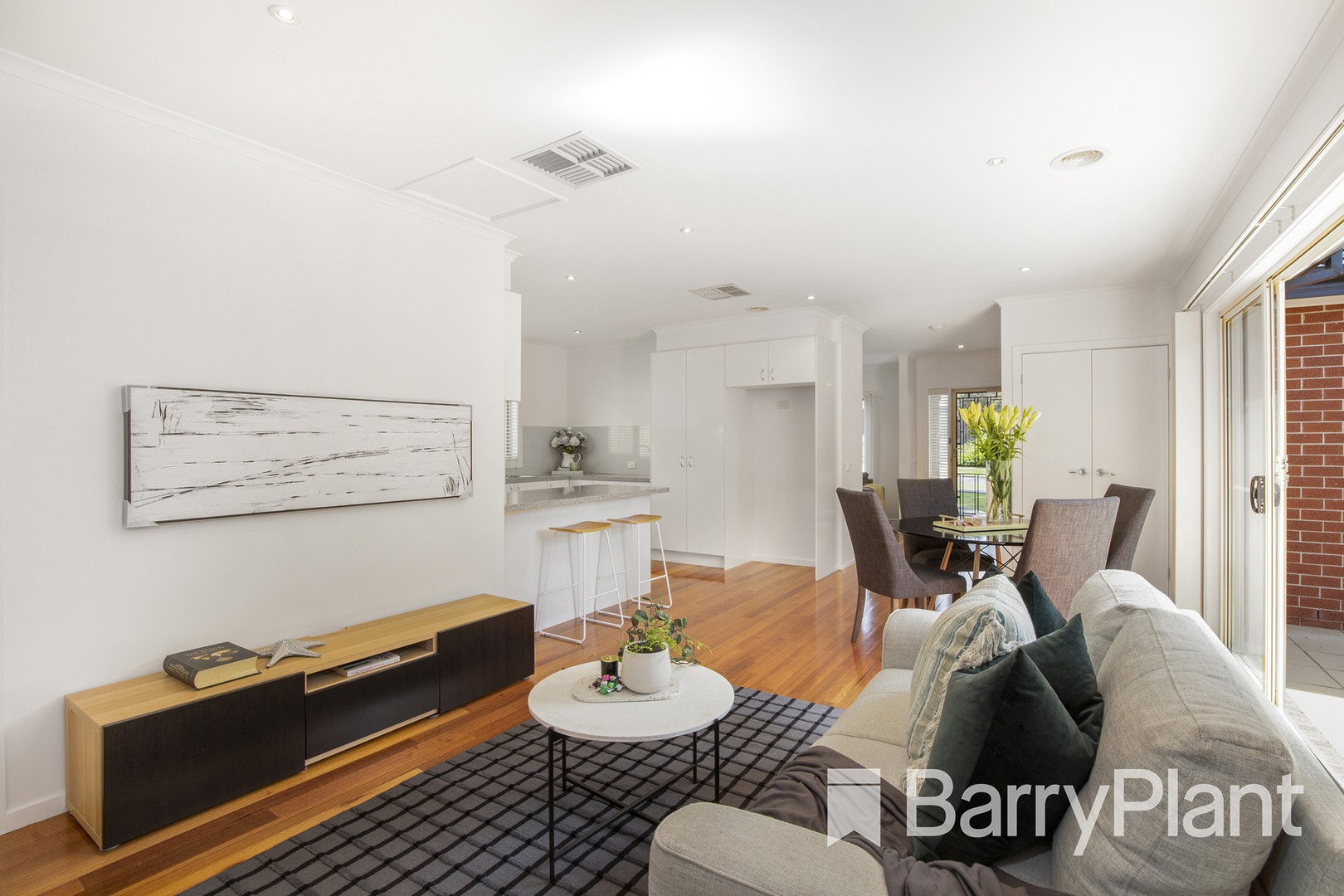 1/11 Roycroft Close, Glen Waverley, VIC 3150, Glen Waverley - Thumbnail 3