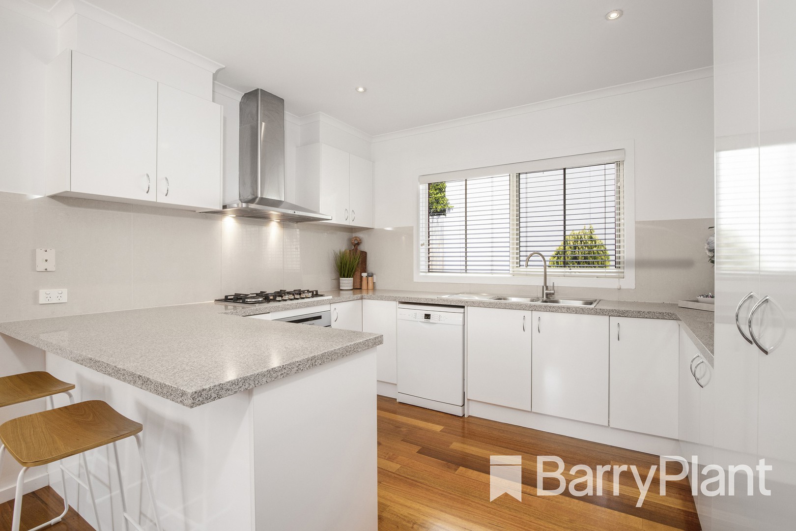 1/11 Roycroft Close, Glen Waverley, VIC 3150, Glen Waverley - Thumbnail 5