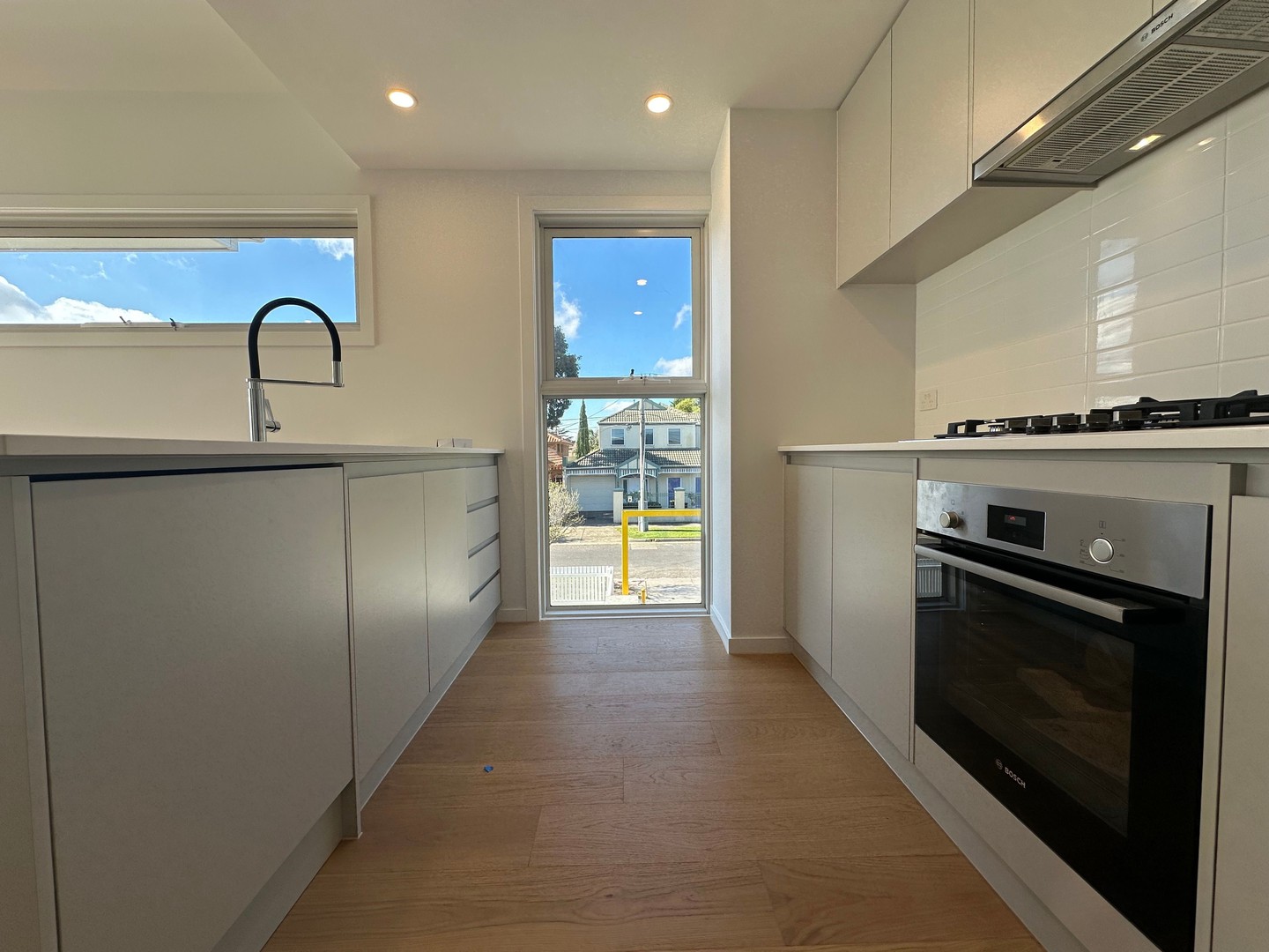 1/11 View Street, Highett, VIC 3190 - Thumbnail 2 - 12/03/2026