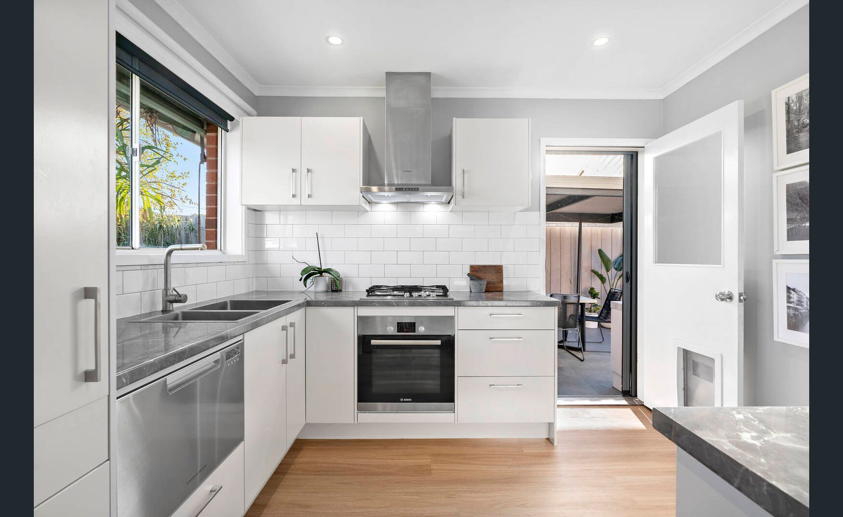 1/111 Barkly Street, Mordialloc, VIC 3195 - Thumbnail 2 - 16/01/2023