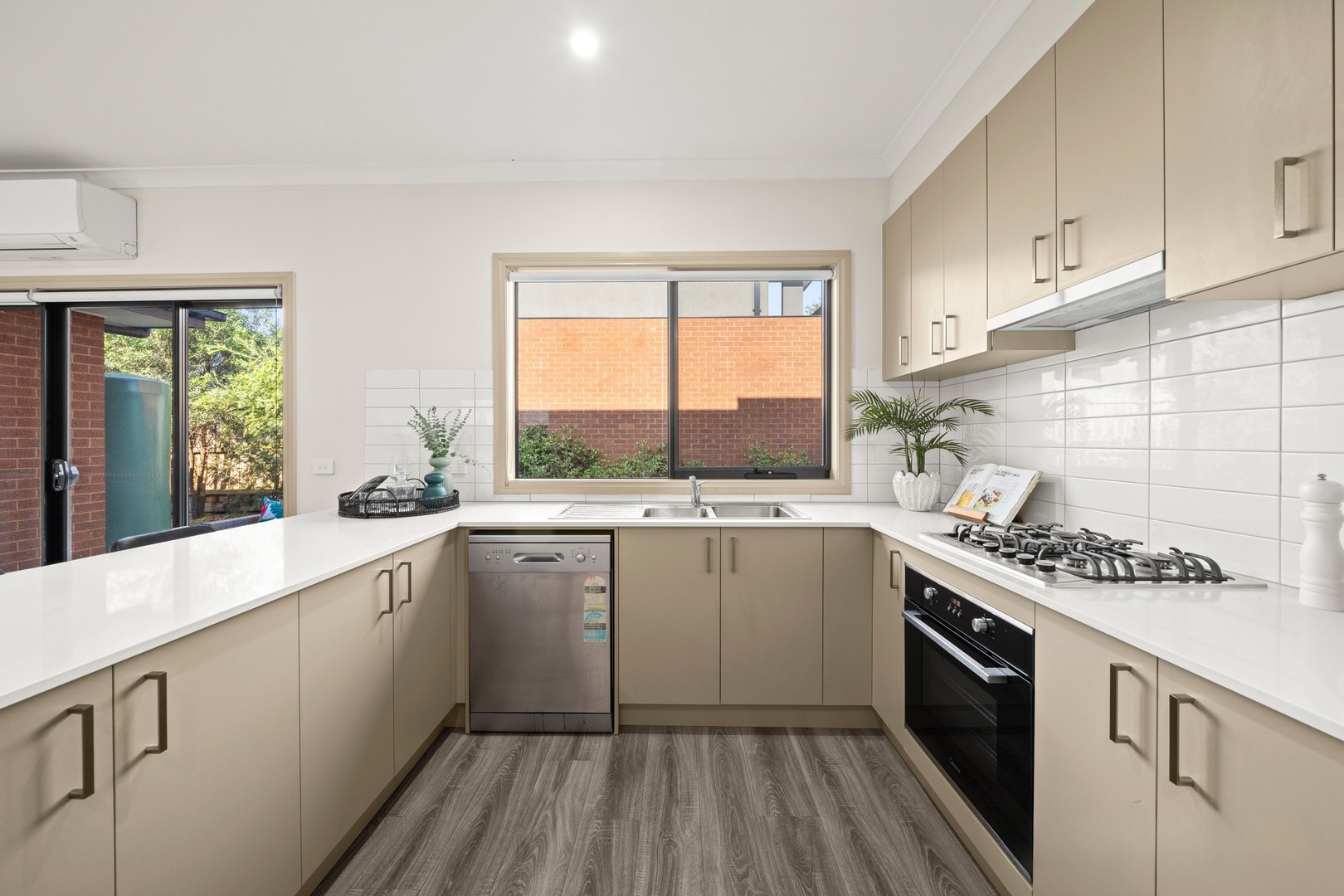 1/114 Maroondah Highway, Croydon, VIC 3136, Croydon - Thumbnail 6