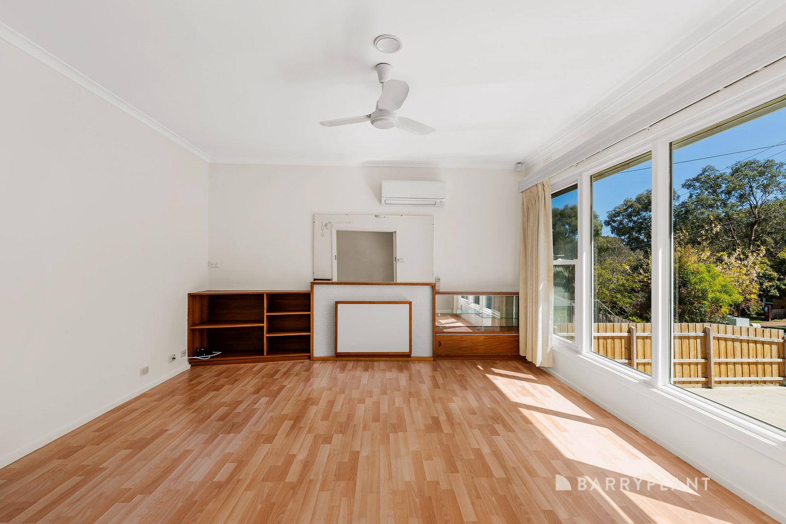 1/118 Bridge Street, Eltham, VIC 3095, Eltham - Thumbnail 2