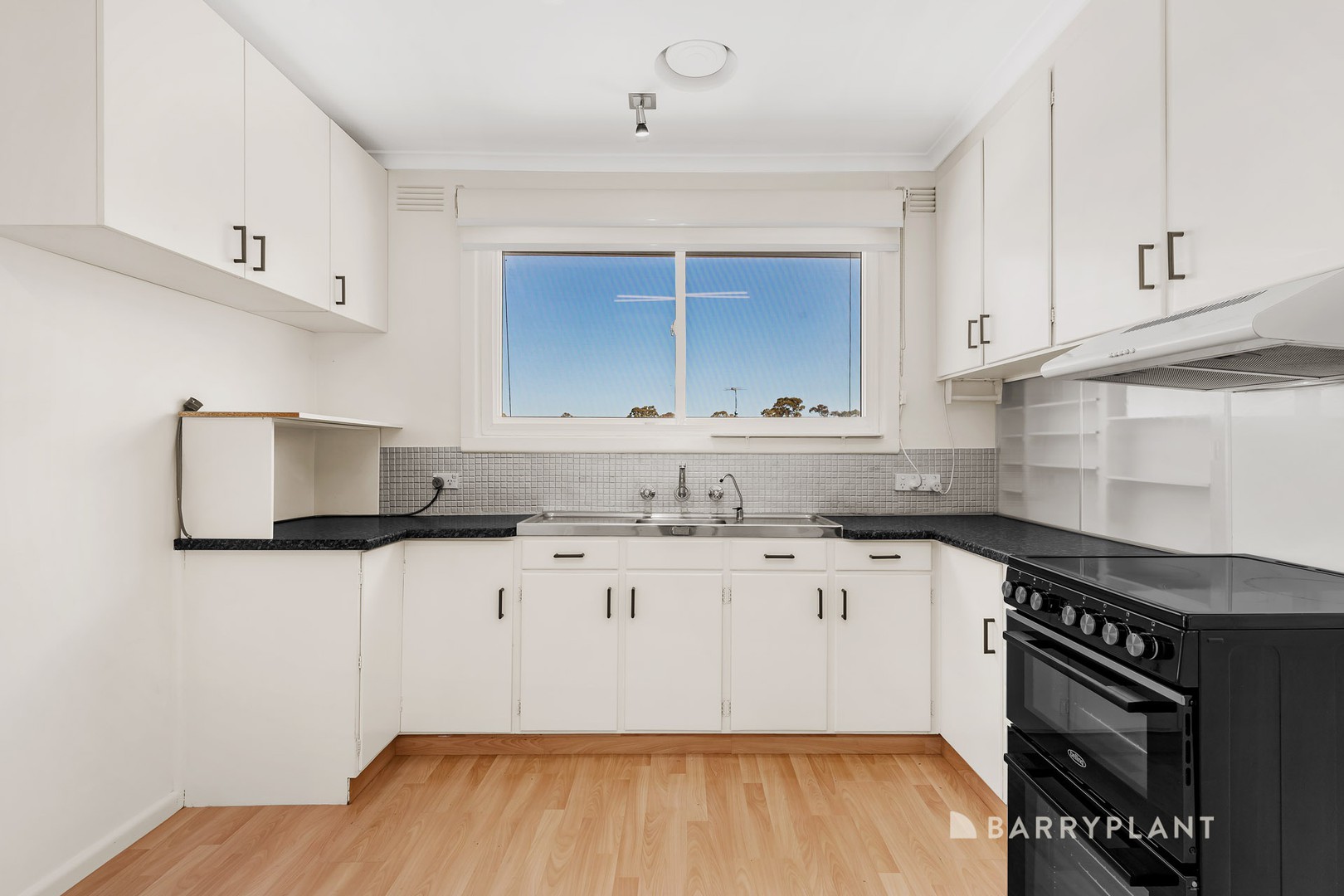 1/118 Bridge Street, Eltham, VIC 3095, Eltham - Thumbnail 3