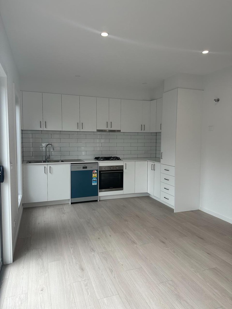 1/12 Gladstone Parade, Glenroy, VIC 3046, Glenroy - Thumbnail 3