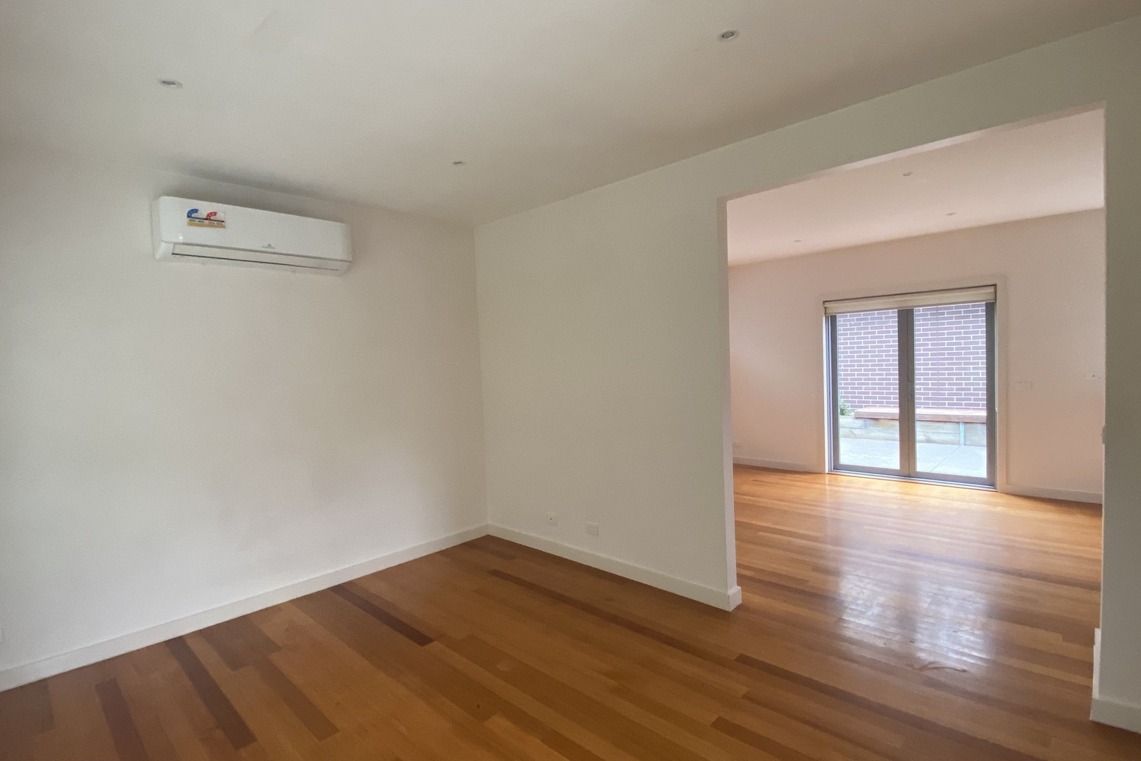1/12 Griffiths Street, Reservoir, VIC 3073, Reservoir - Thumbnail 3