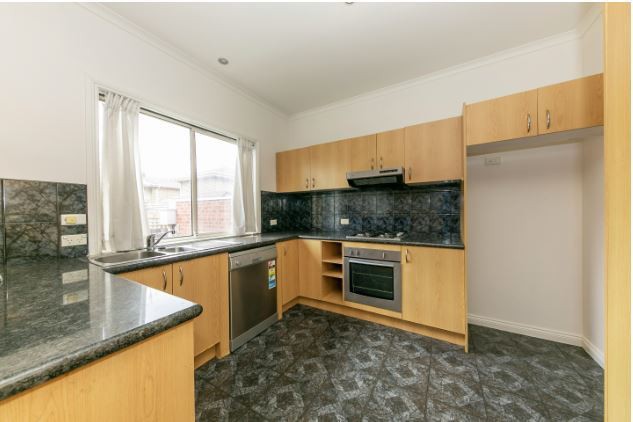 1/12 Jacana Court, Chadstone, VIC 3148, Chadstone - Thumbnail 2