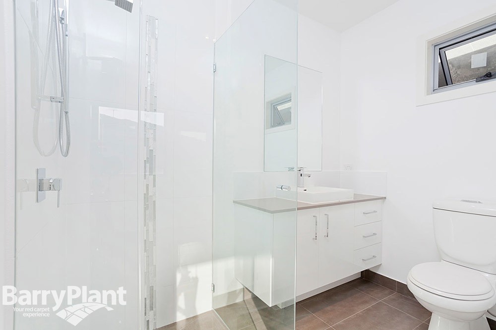 1/12 La Rochelle Boulevard, Point Cook, VIC 3030, Point Cook - Thumbnail 4