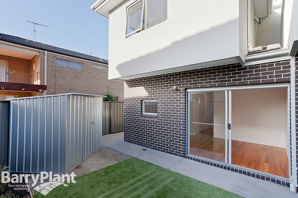 1/12 La Rochelle Boulevard, Point Cook, VIC 3030, Point Cook - Thumbnail 7