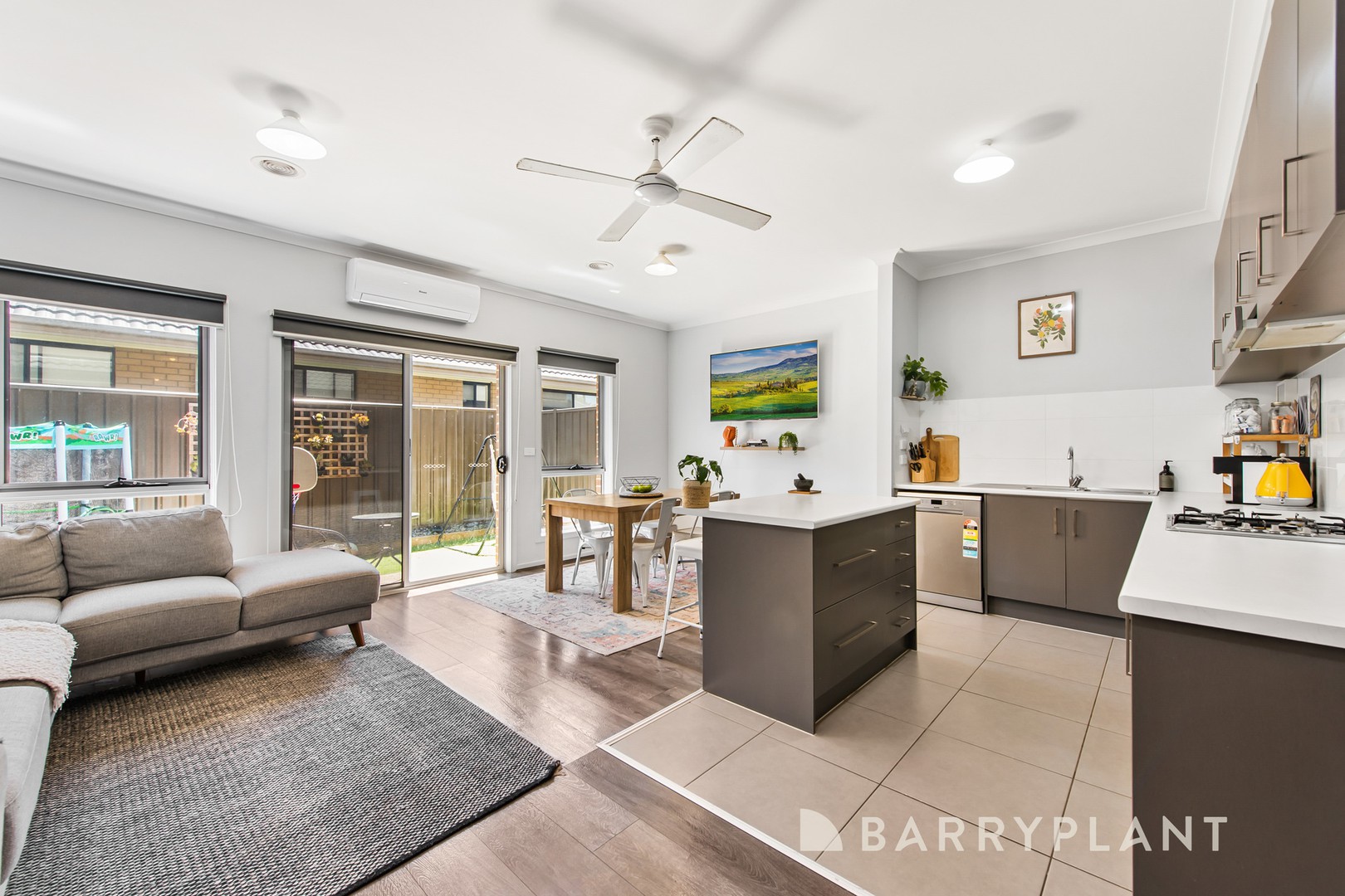 1/12 Marble Drive, Cobblebank, VIC 3338, Cobblebank - Thumbnail 3
