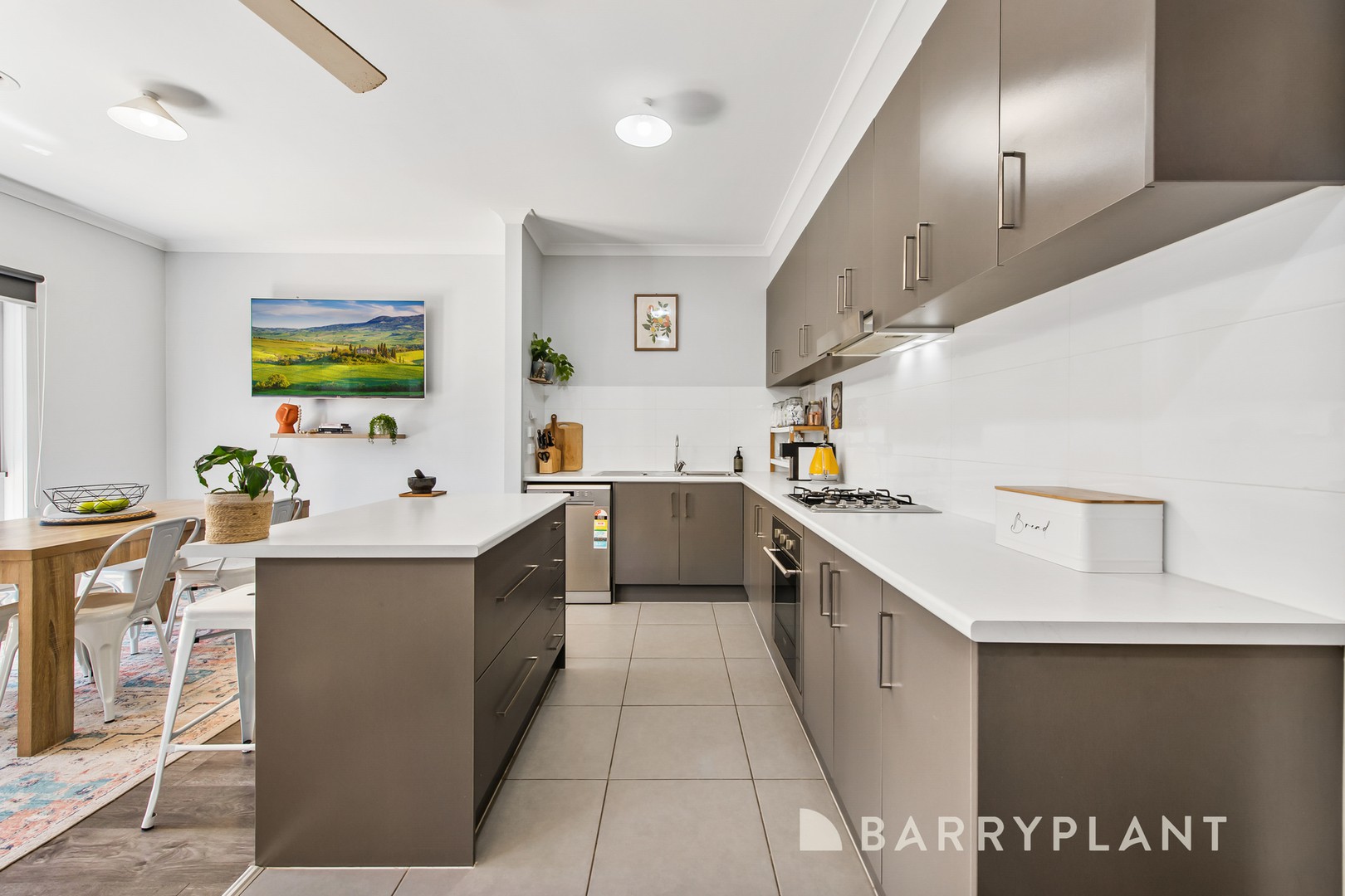 1/12 Marble Drive, Cobblebank, VIC 3338, Cobblebank - Thumbnail 4