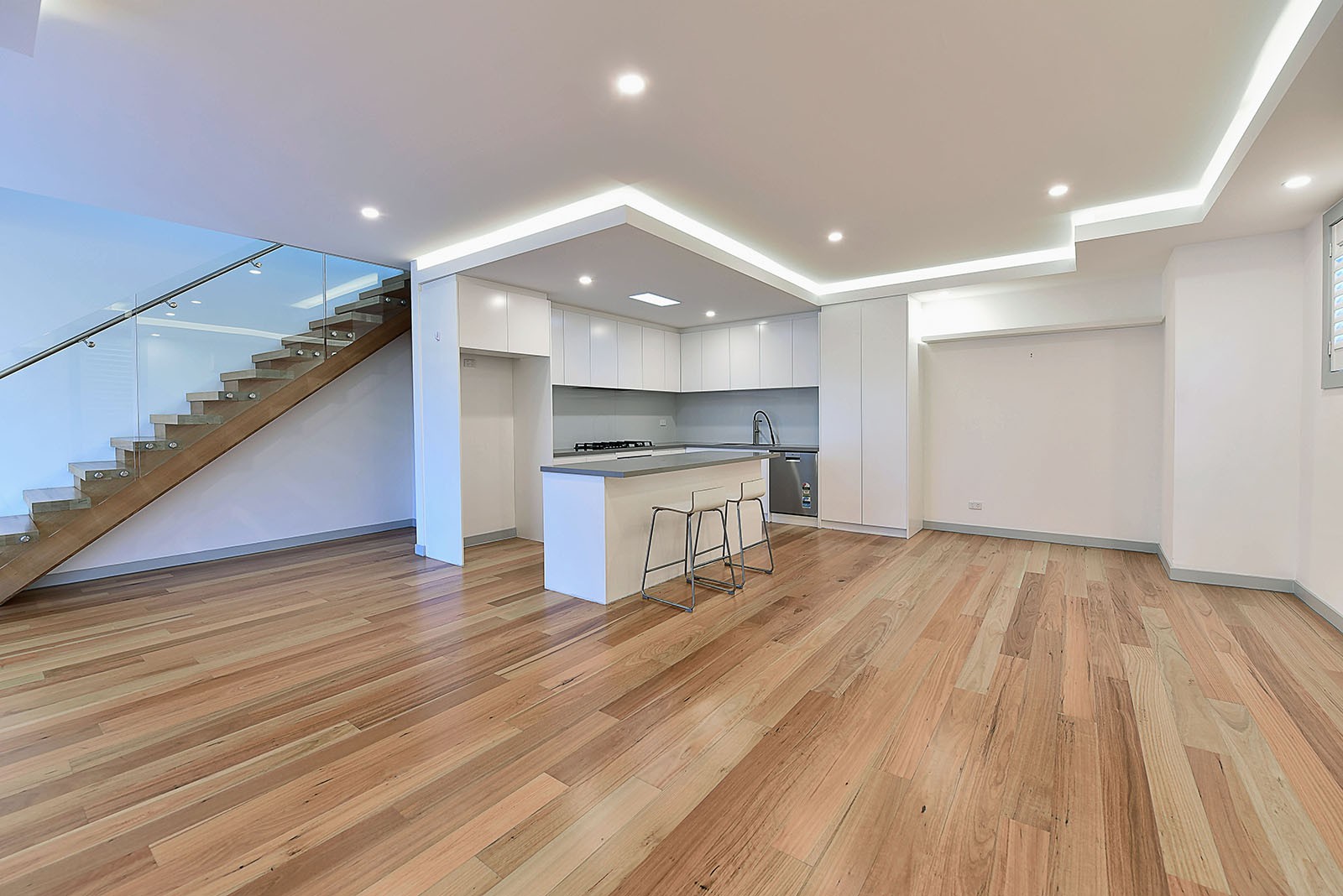 1/12 Michael Ct, Niddrie, VIC 3042 - Thumbnail 1 - 04/06/2025