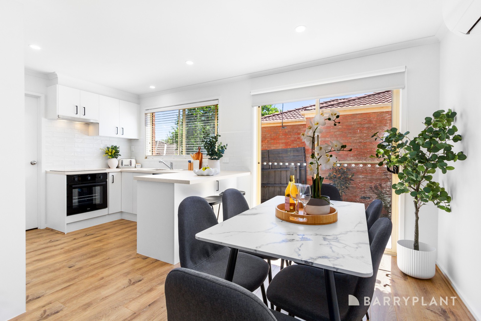 1/12 St Elmo Avenue, Ferntree Gully, VIC 3156, Ferntree Gully - Thumbnail 3