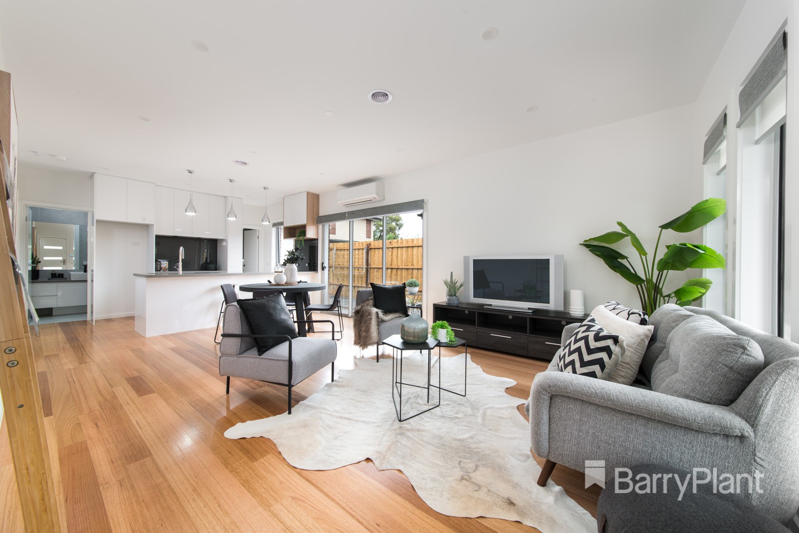 1/12 Swanston Street, Heidelberg Heights, VIC 3081, Heidelberg Heights - Thumbnail 2