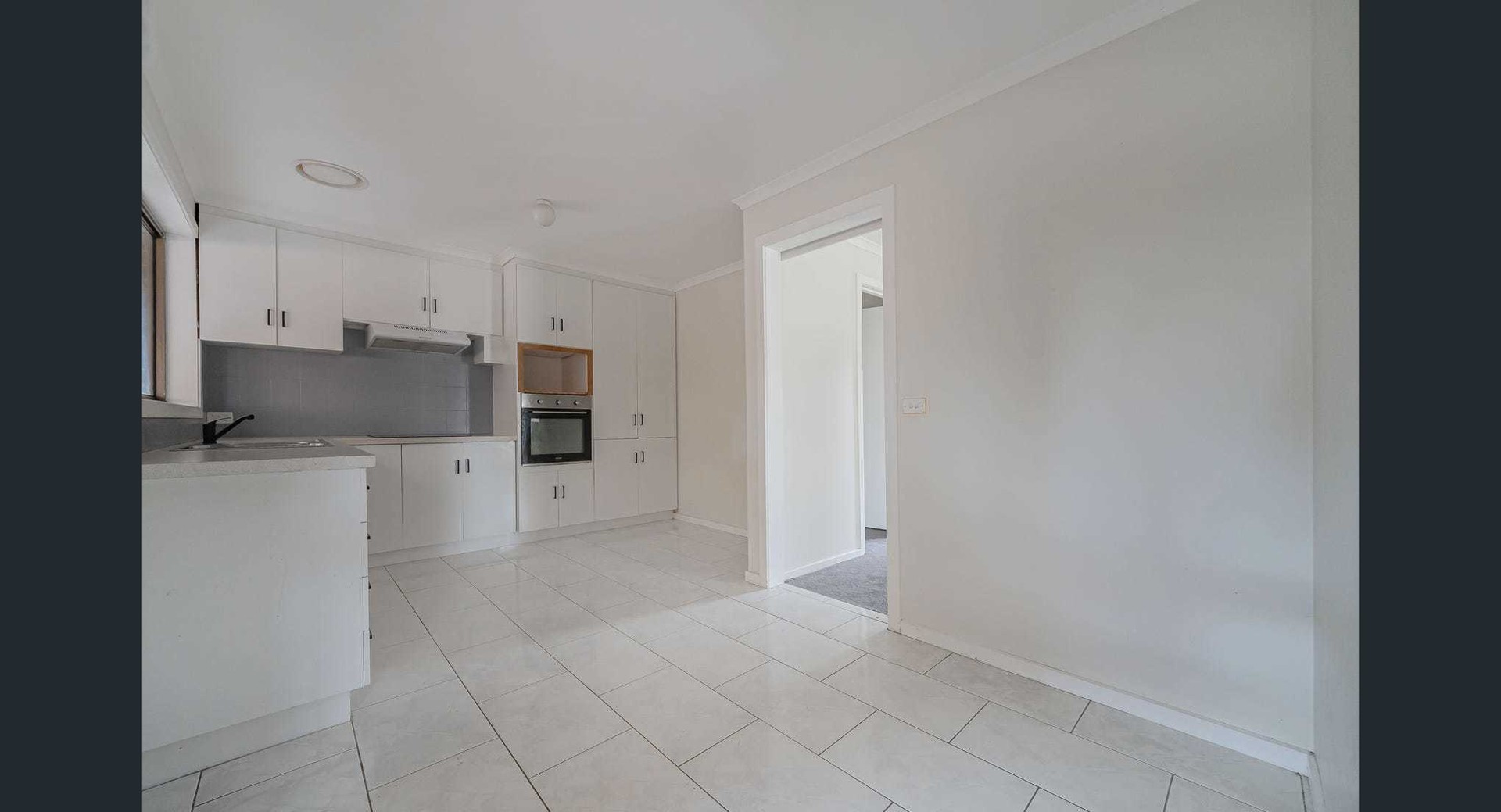 1/12 Tamboon Court, Meadow Heights, VIC 3048, Meadow Heights - Thumbnail 6