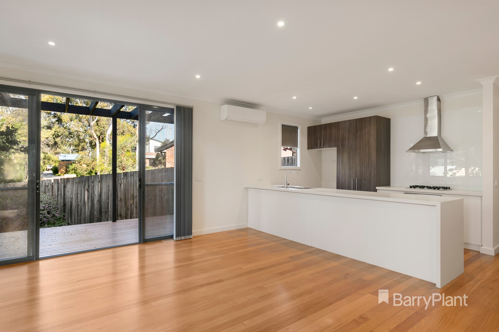 1/12 Waigo  WayDiamond Creek, VIC 3089  - Leased, Diamond Creek - Thumbnail 2