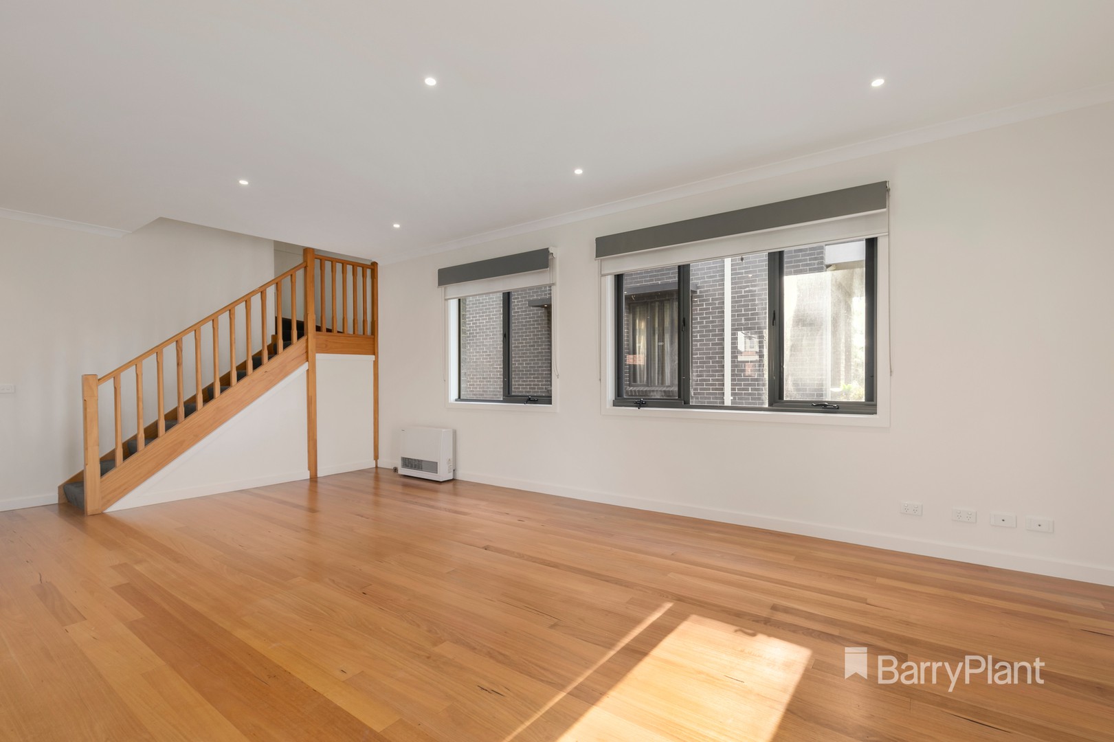 1/12 Waigo  WayDiamond Creek, VIC 3089  - Leased, Diamond Creek - Thumbnail 3