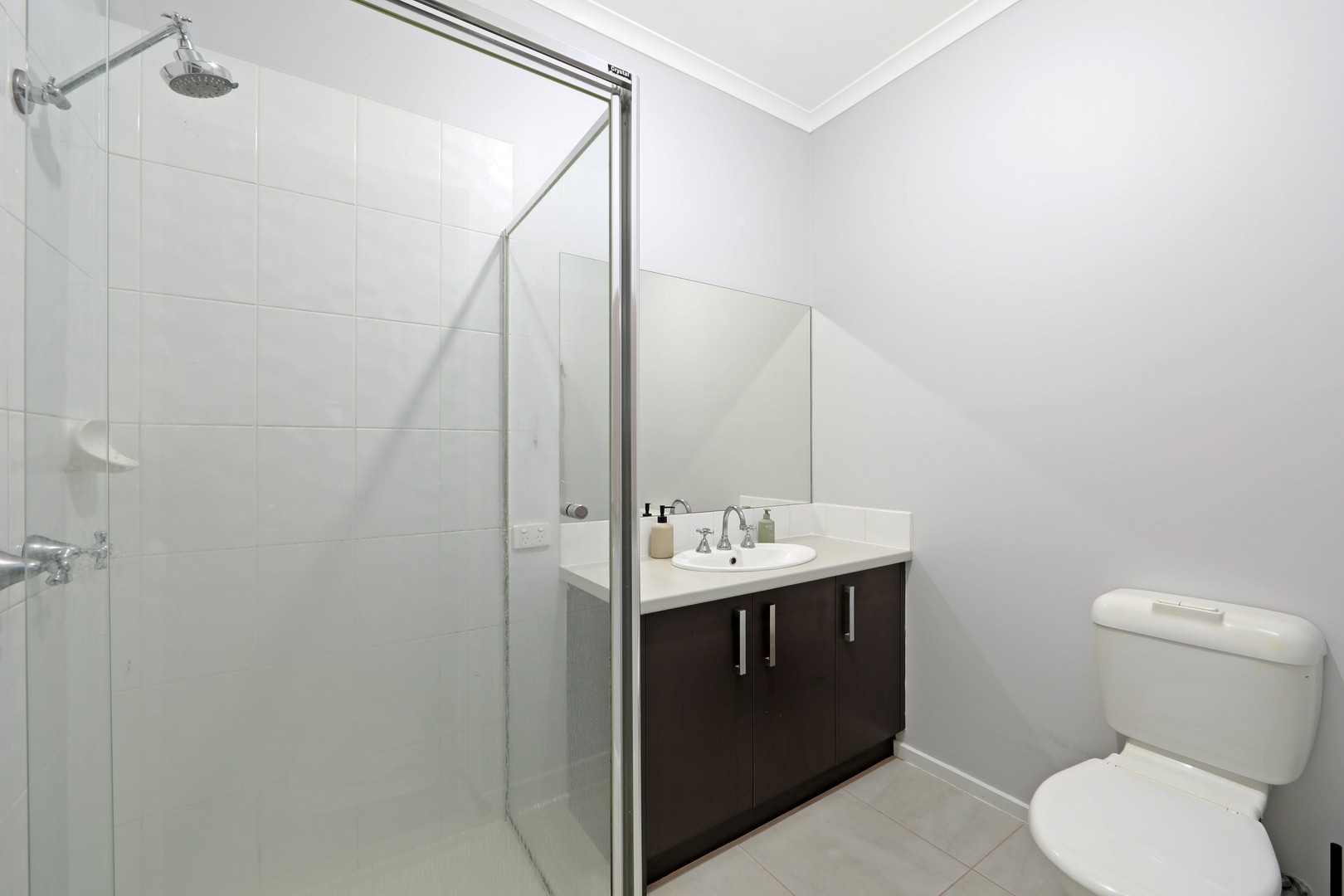 1/120 Ahern Road, Pakenham, VIC 3810, Pakenham - Thumbnail 6