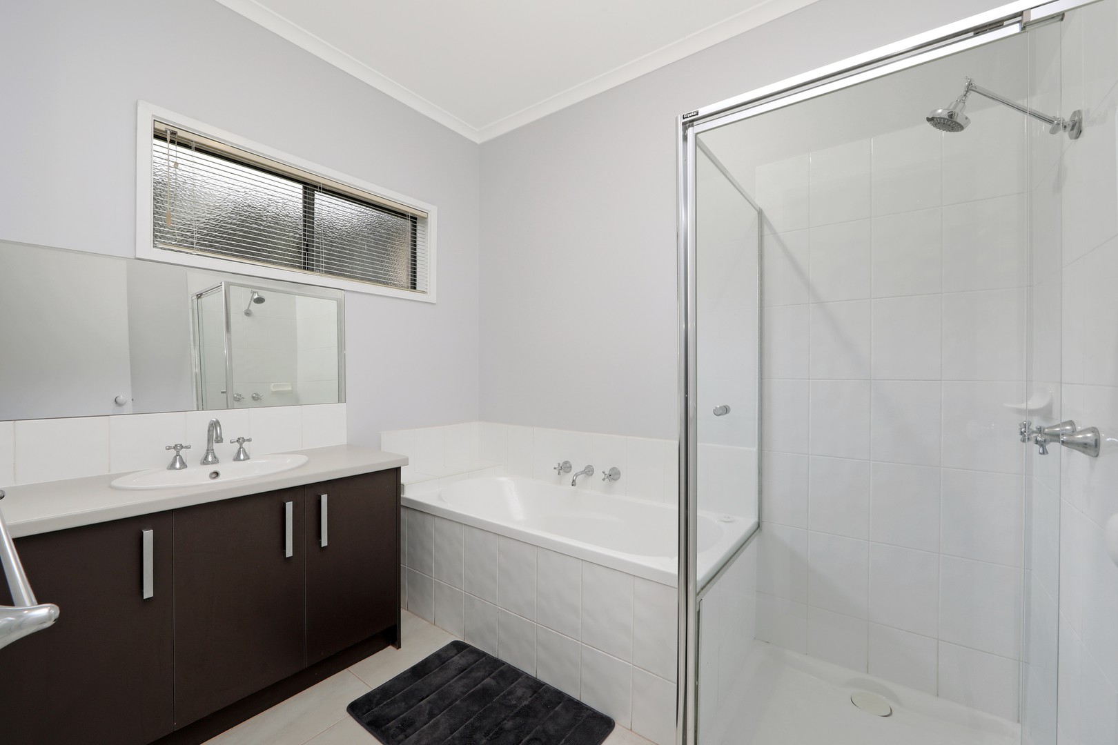 1/120 Ahern Road, Pakenham, VIC 3810, Pakenham - Thumbnail 8