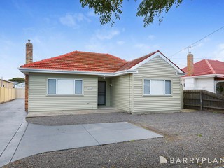 Showing 5 Barry Plant Sunshine Rental Properties