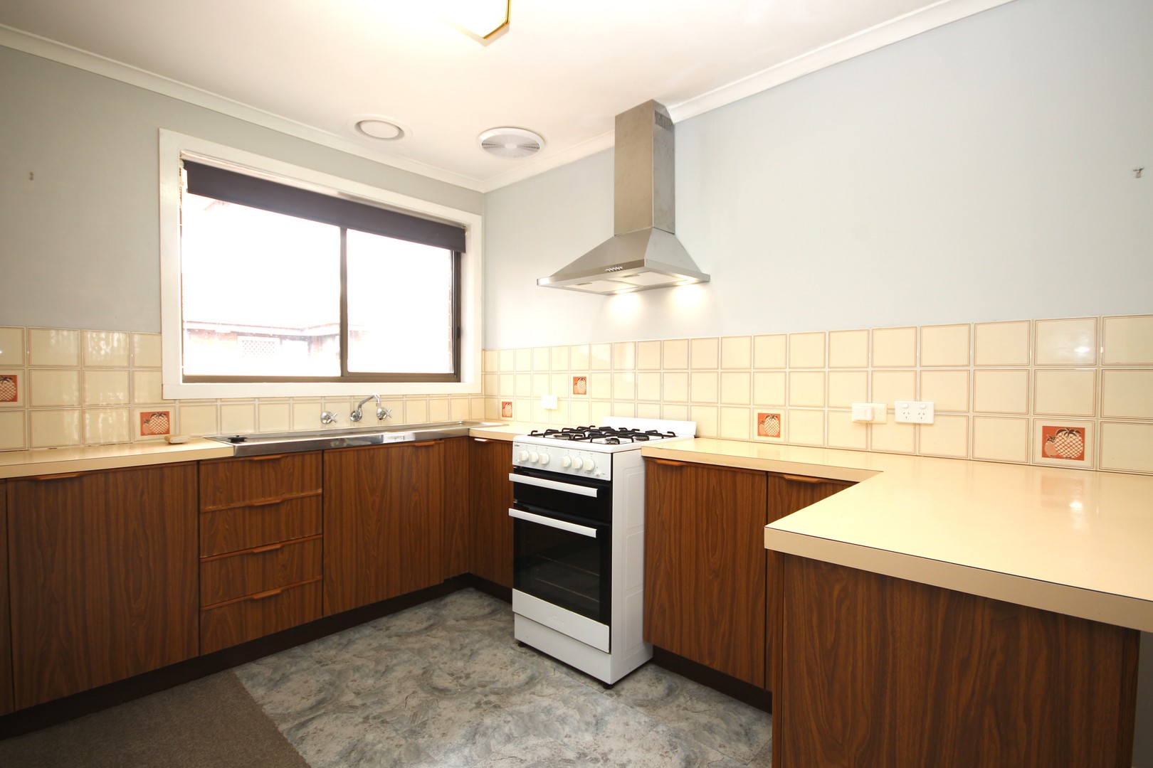 1/126-128 Isabella Street, Geelong West, VIC 3218 - Thumbnail 2 - 14/09/2026