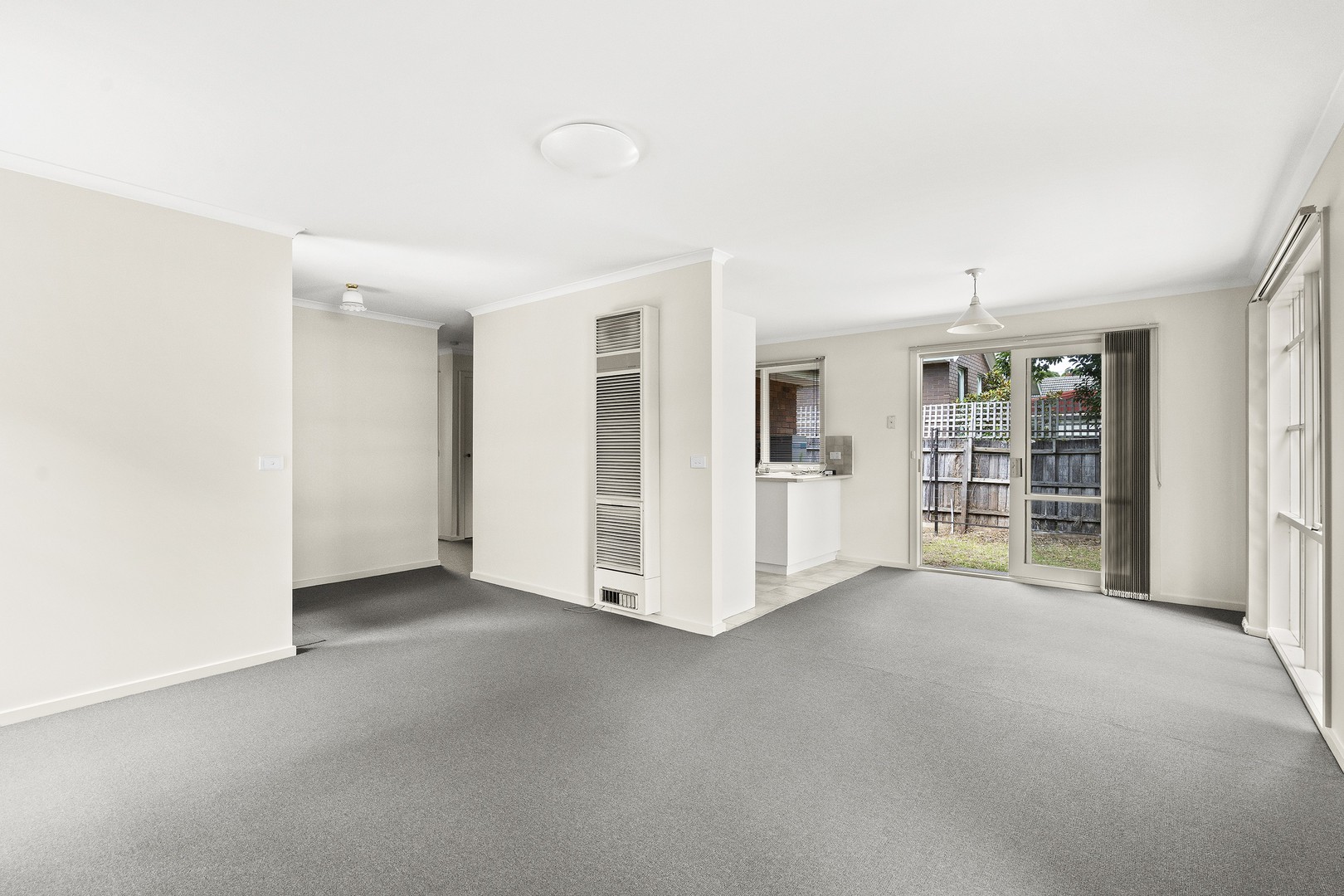 1/129 Canterbury Road, Blackburn, VIC 3130, Blackburn - Thumbnail 2