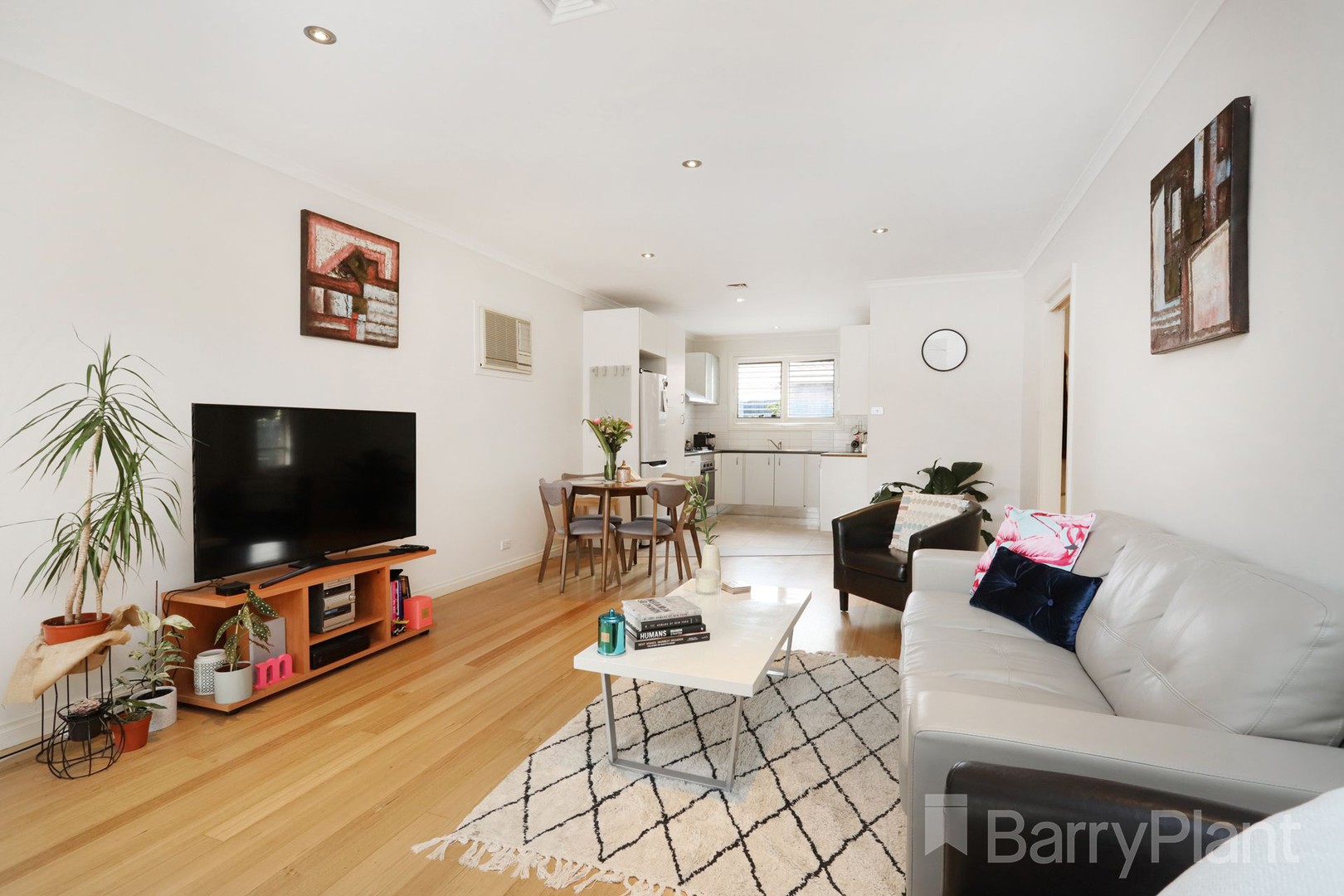 1/13 Gabrielle Crescent, Gladstone Park, VIC 3043, Gladstone Park - Thumbnail 2