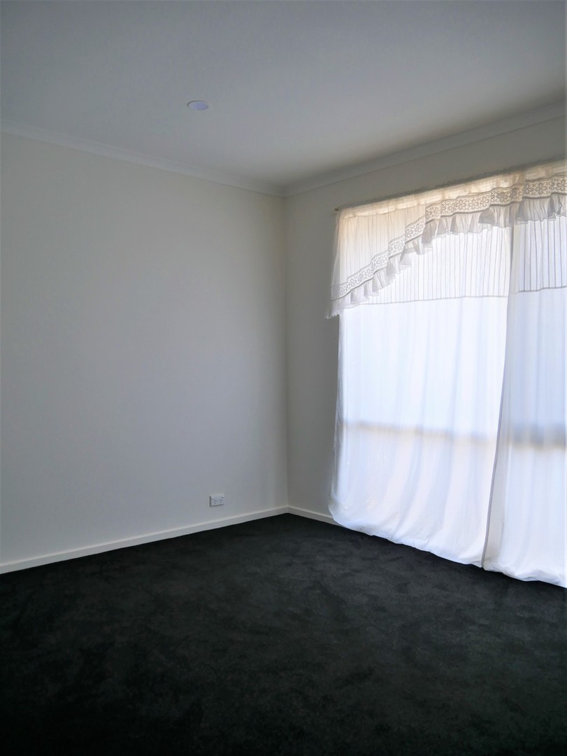 1/13 Merdon Place, Melton, VIC 3337, Melton - Thumbnail 5